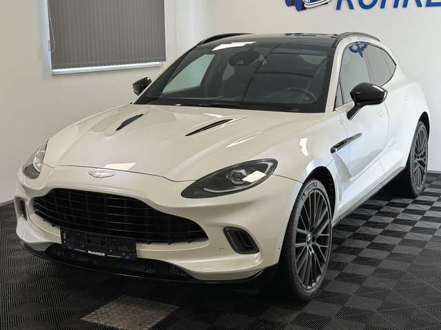 Aston Martin DBX 4.0 V8   Morning Frost White   Sport Exhaust