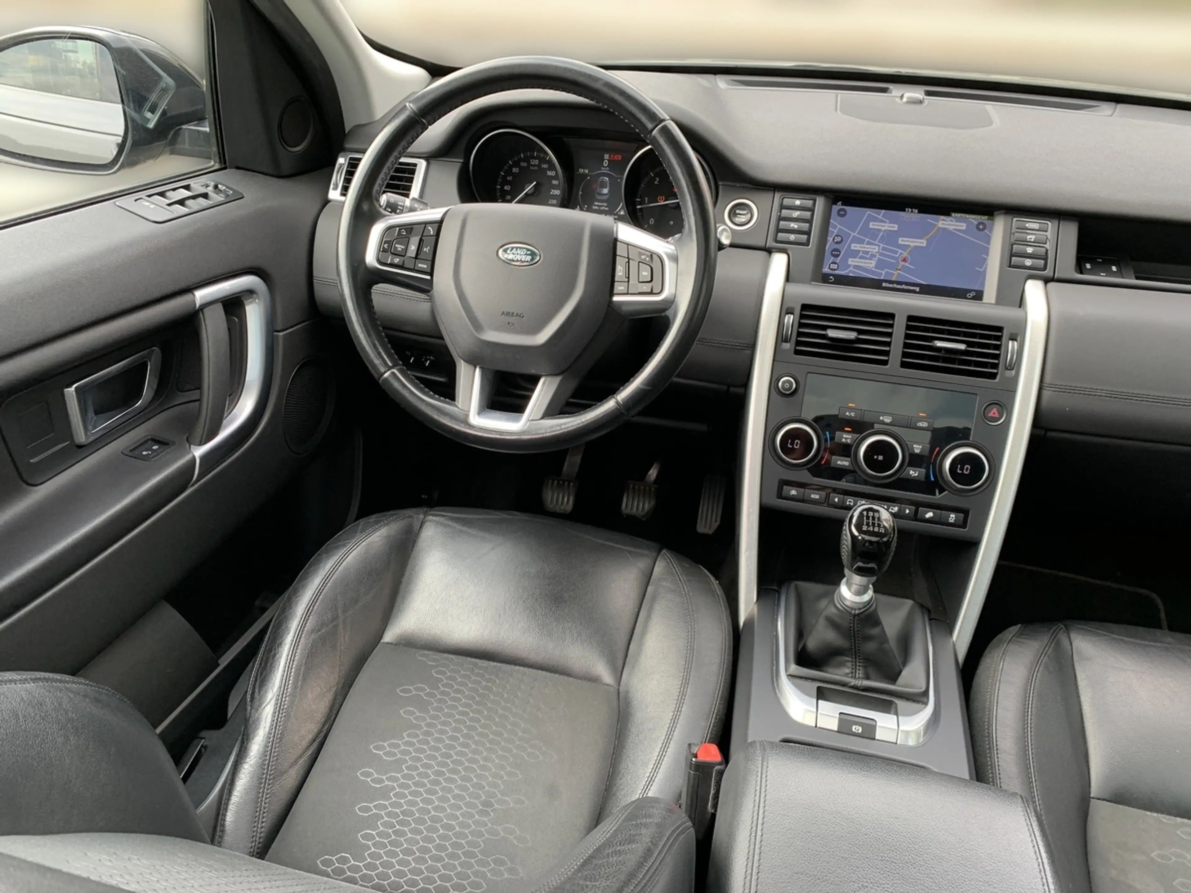 Land Rover Discovery Sport 2.0 Td4 HSE * 7 Sitzer * Garantie — photo 8