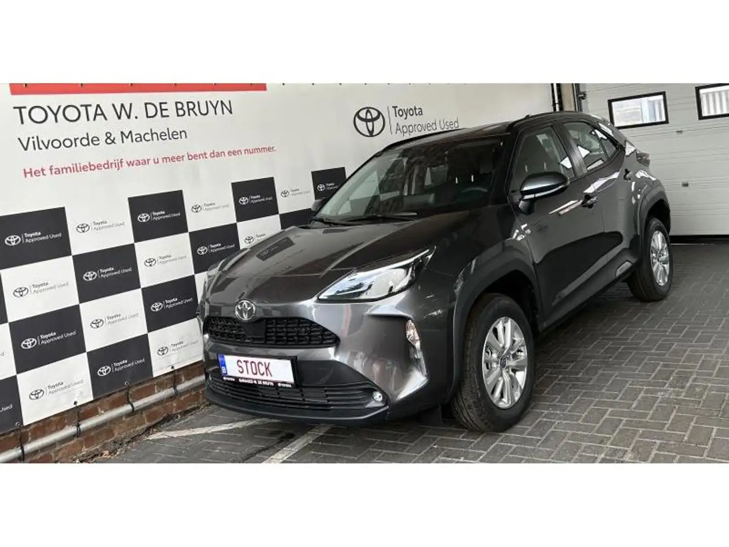 Toyota Yaris Cross Dynamic Grau - 1