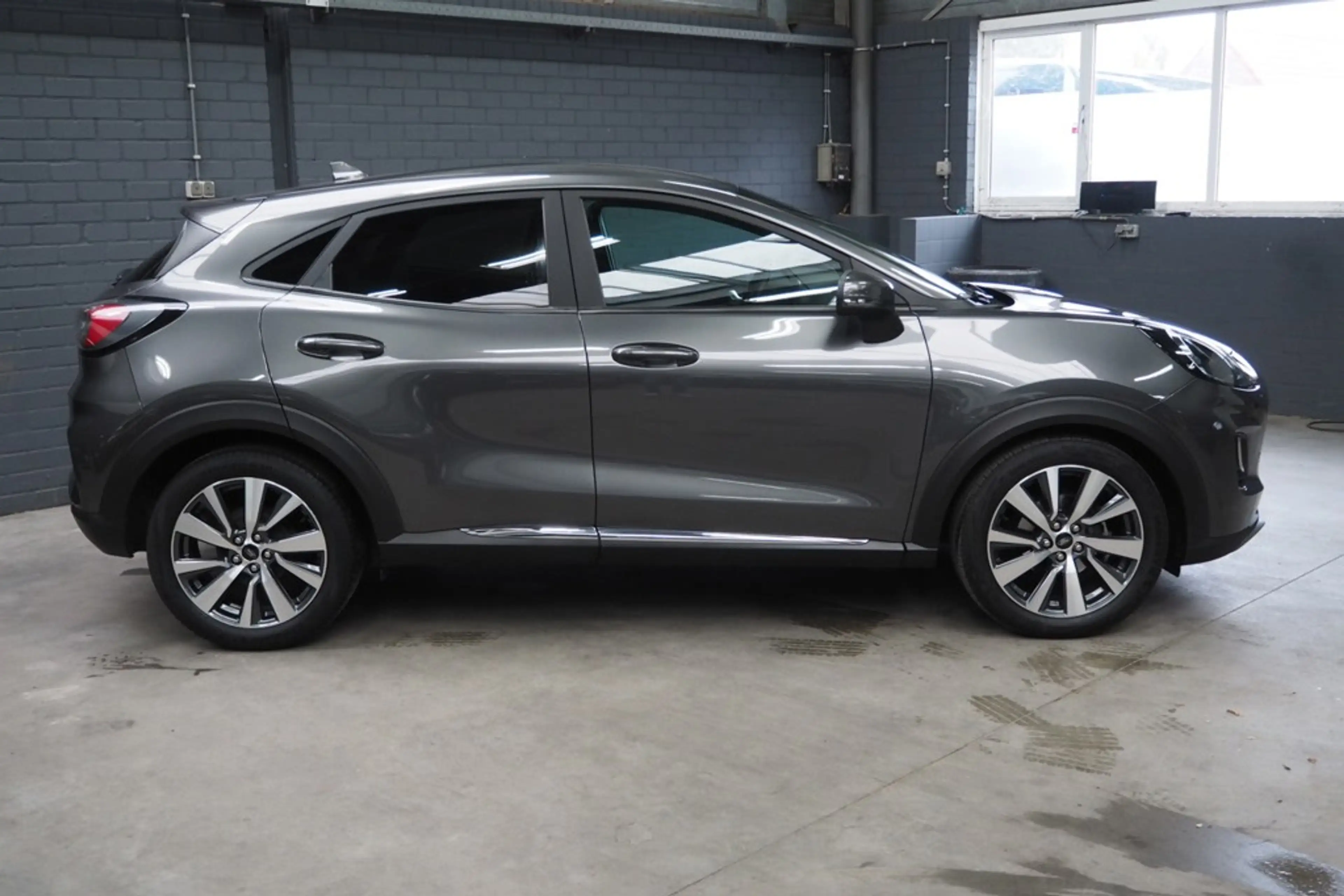 Ford Puma 1.0 EcoBoost Hybrid Titanium X — photo 2