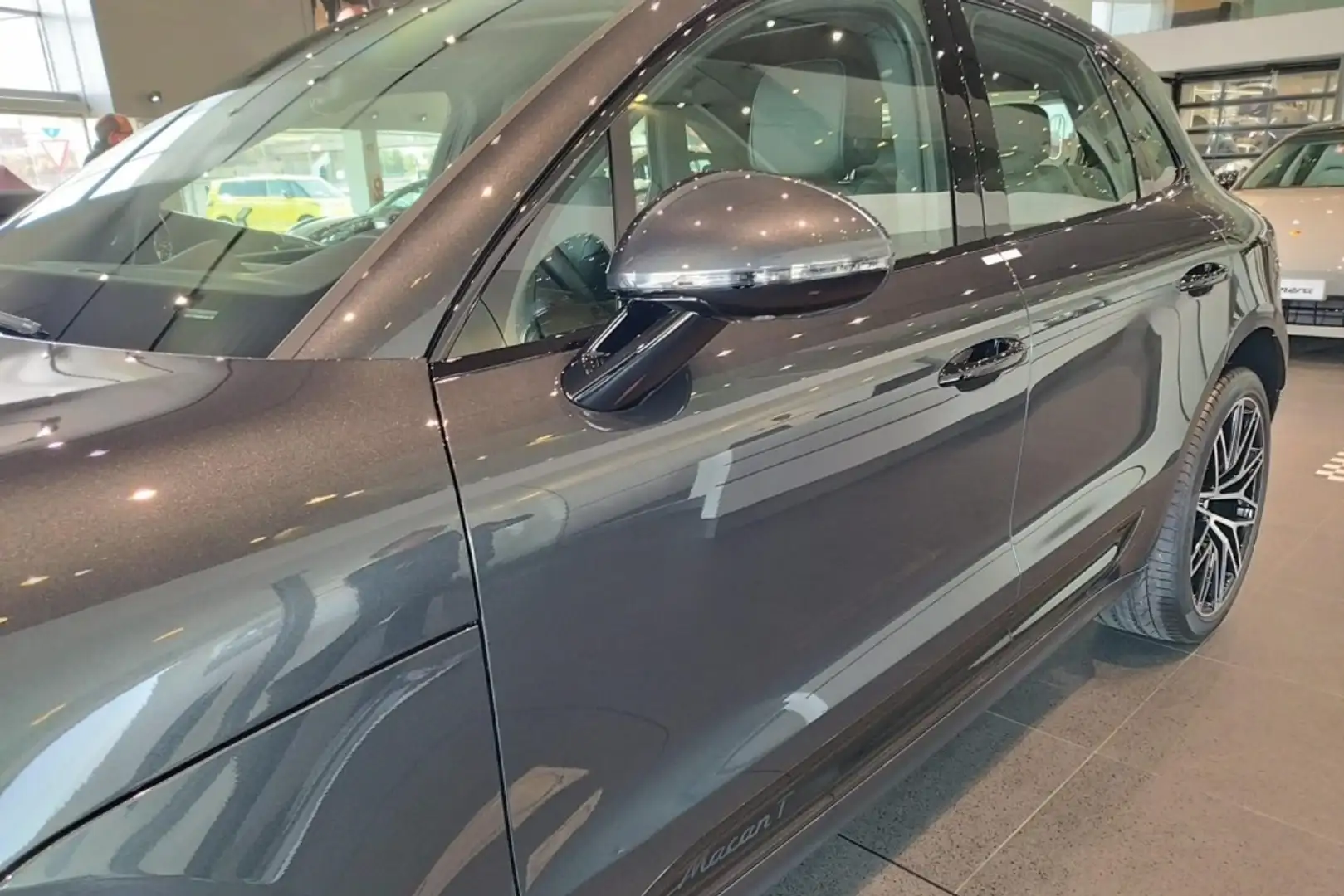 Porsche Macan T Aut. Negro - 2