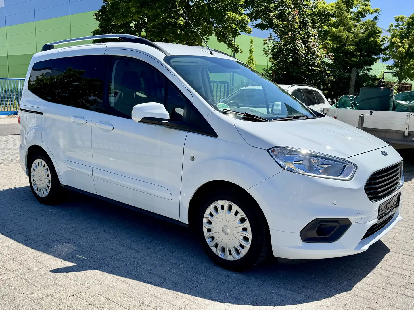 Ford Tourneo Courier Titanium, Navi,PDC, Sitzheizung,Tempomat,Apple Car Alb - 1