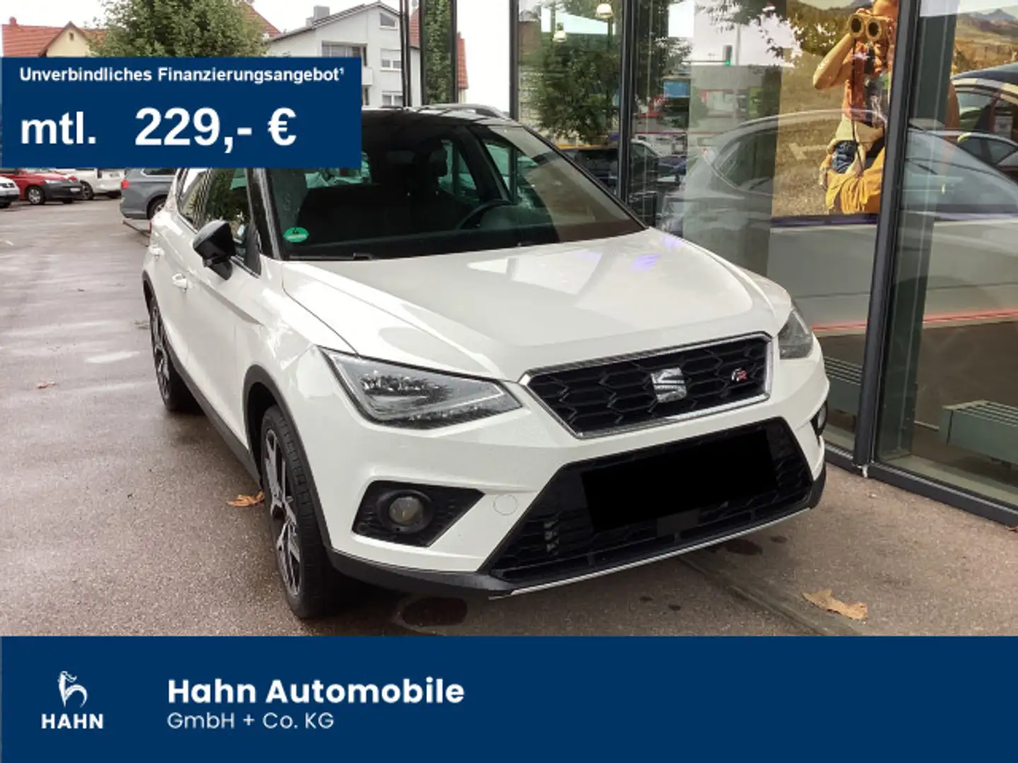 SEAT Arona 1.5 TSI FR ACC CAM AHK Climatr Navi CarPla Schwarz - 1