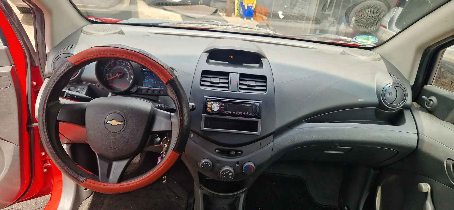 Chevrolet Spark Basis Rot - 2