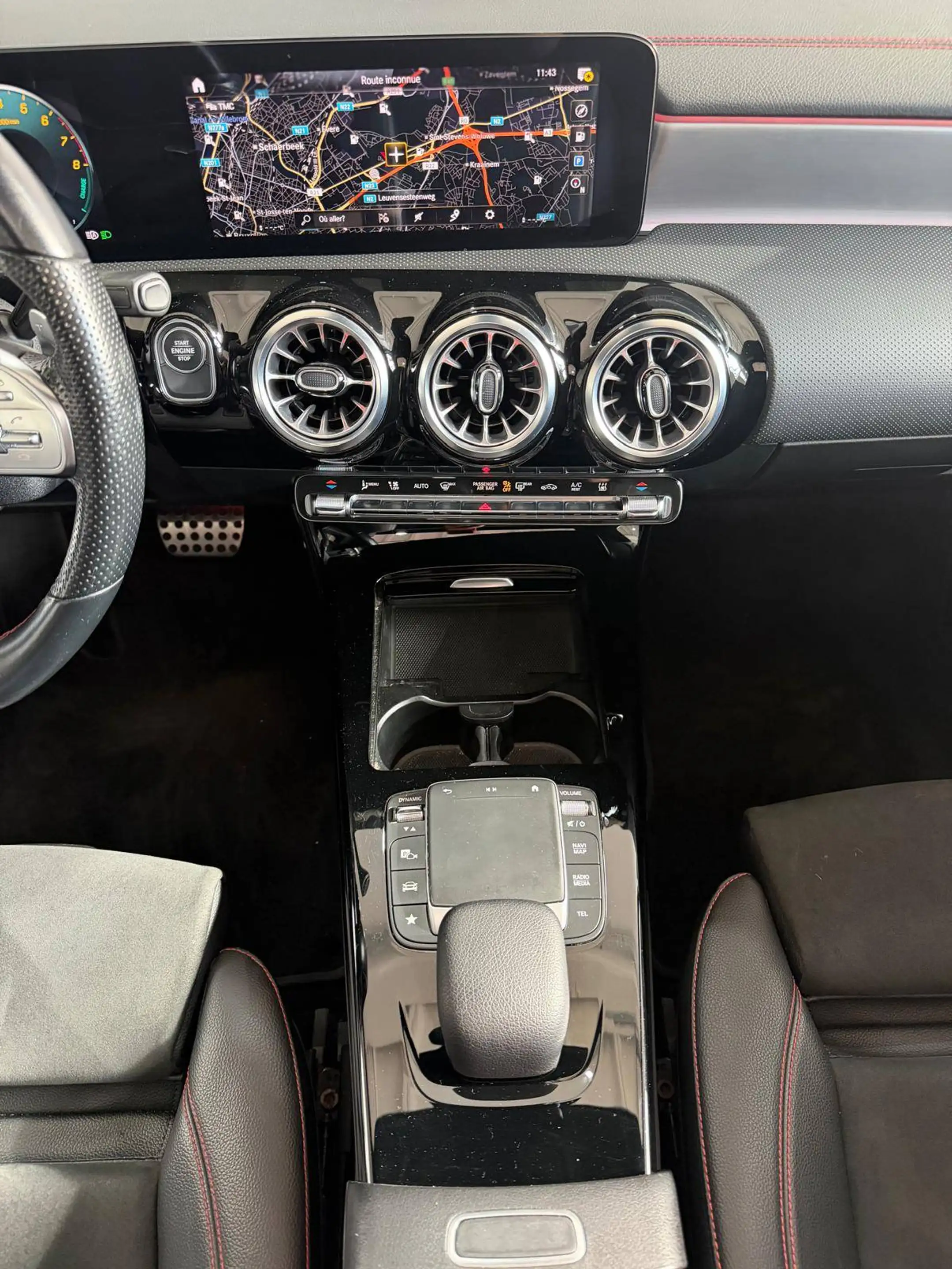 Mercedes-Benz CLA 250 CLA 250 e PHEV Business Solution — photo 15