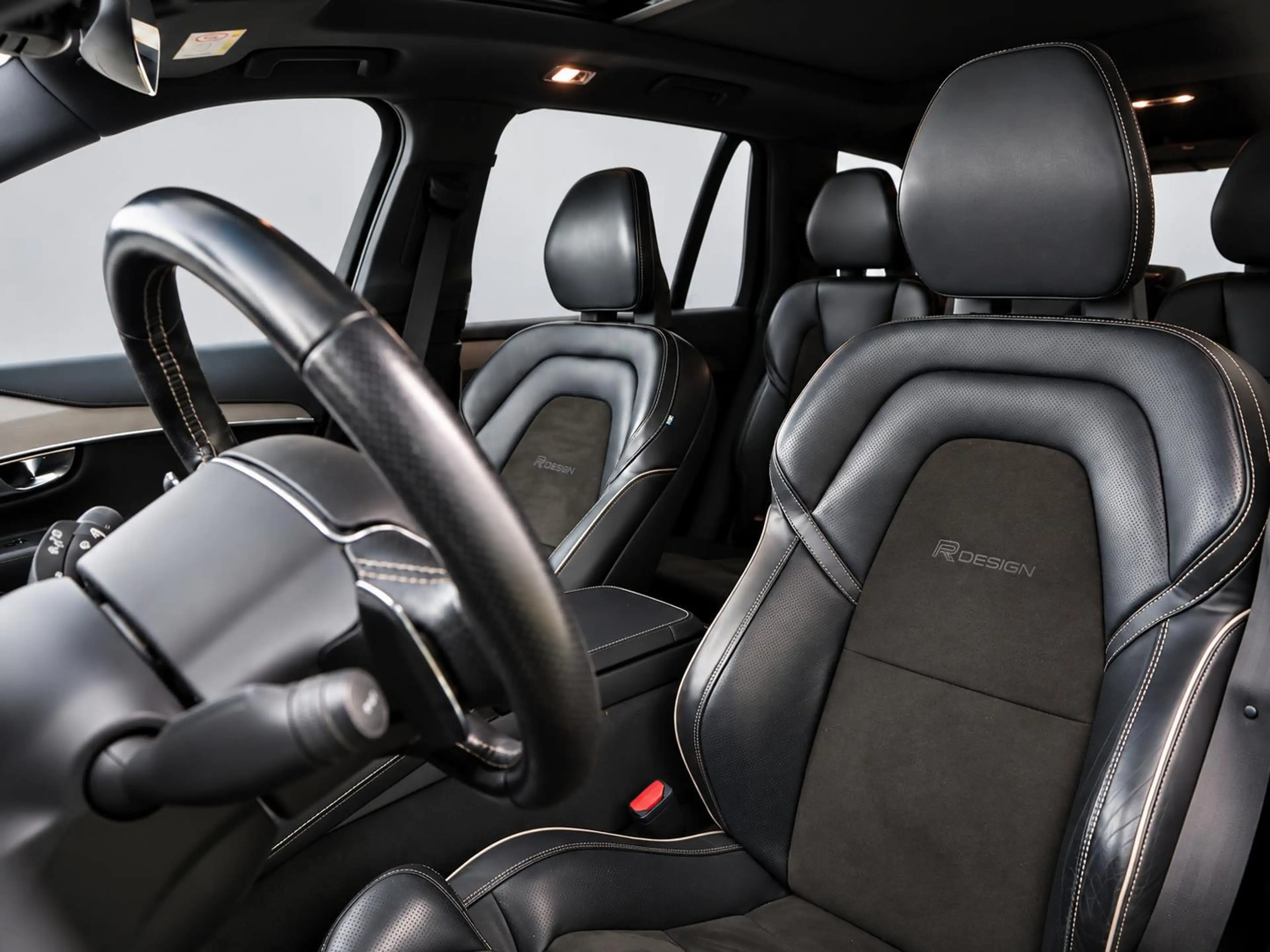 Volvo XC90 2.0 T8 Twin Engine AWD R-Design | Dealer OH | Clim — photo 11