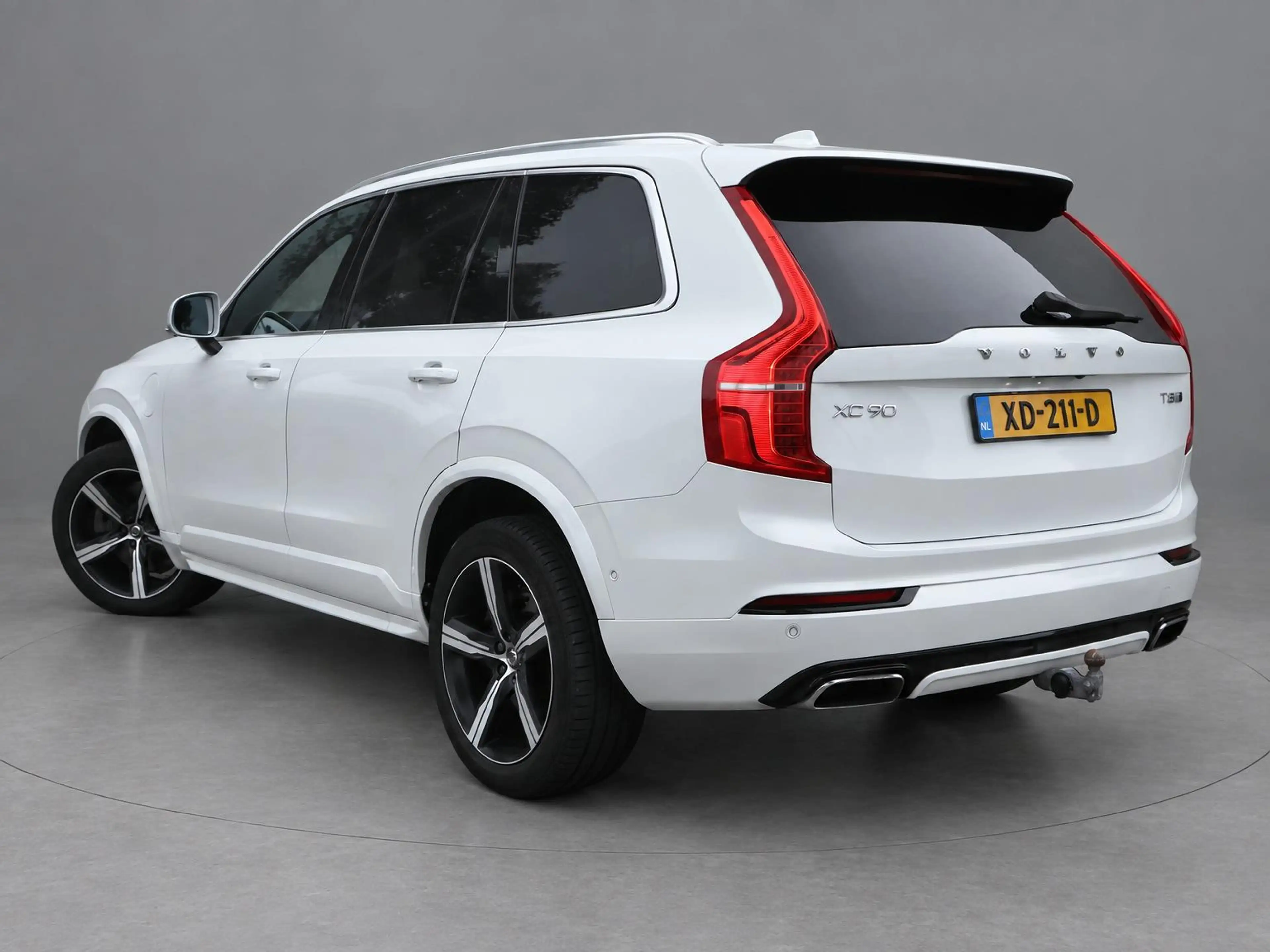 Volvo XC90 2.0 T8 Twin Engine AWD R-Design | Dealer OH | Clim — photo 6