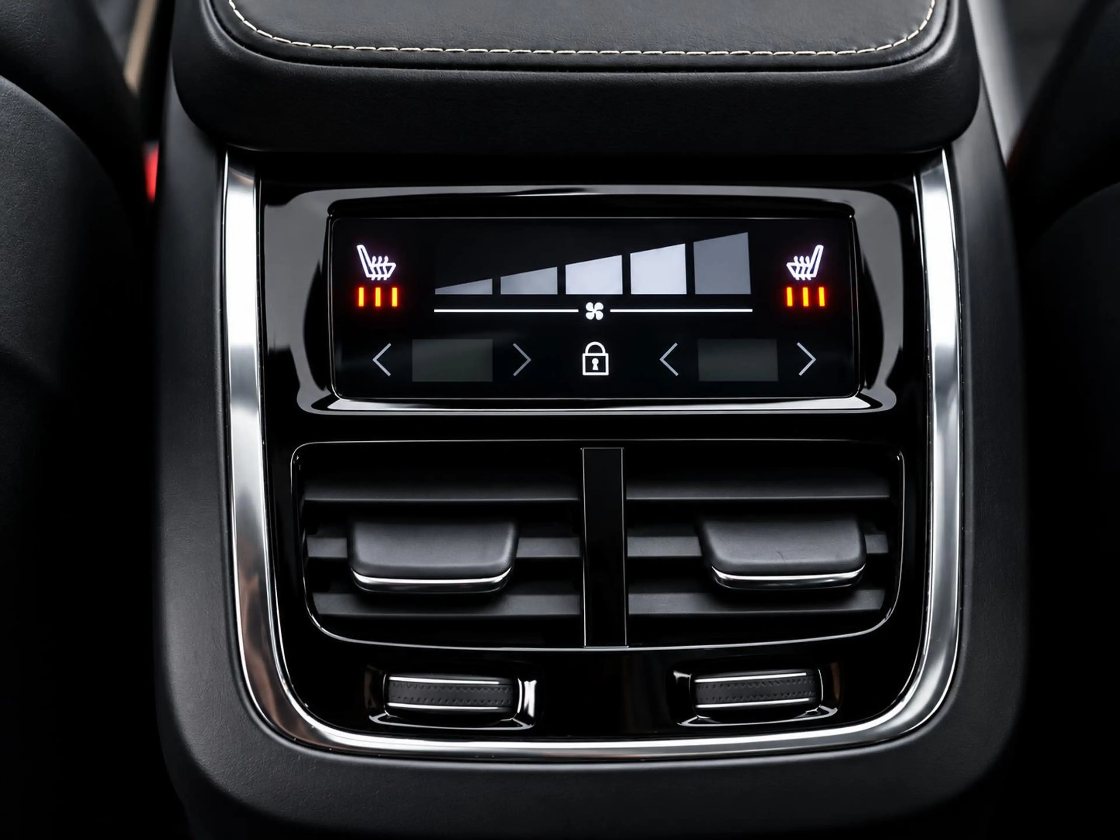 Volvo XC90 2.0 T8 Twin Engine AWD R-Design | Dealer OH | Clim — photo 35