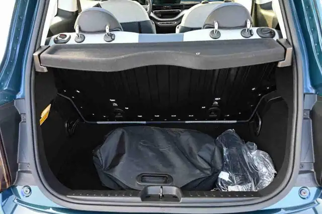 Fiat 500e view 5