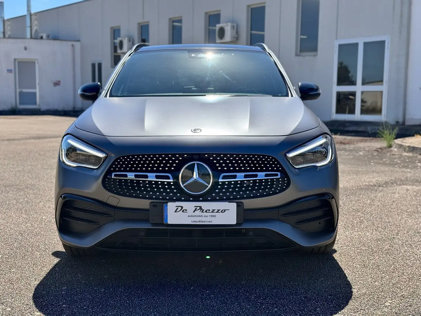 Mercedes-Benz GLA 200 GLA 200 d Premium AMG NIGHT EDITION auto Szürke - 2