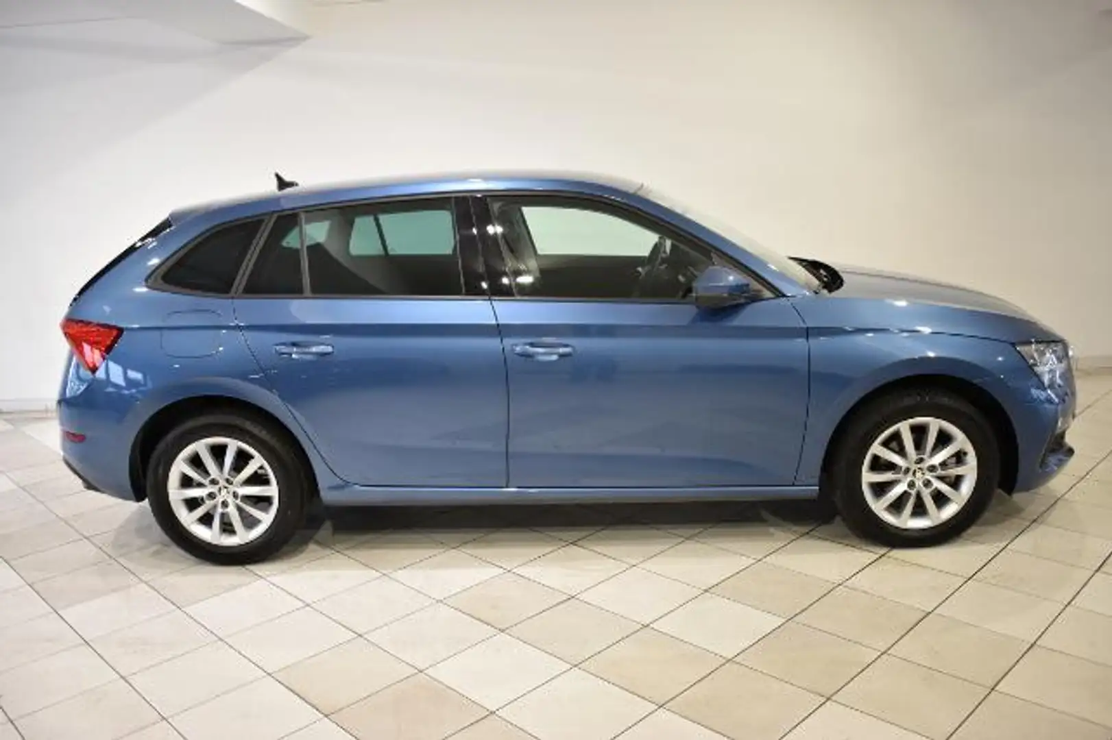 Skoda Scala 1.5TSI Ambition LED SHZ PDC Blau - 2