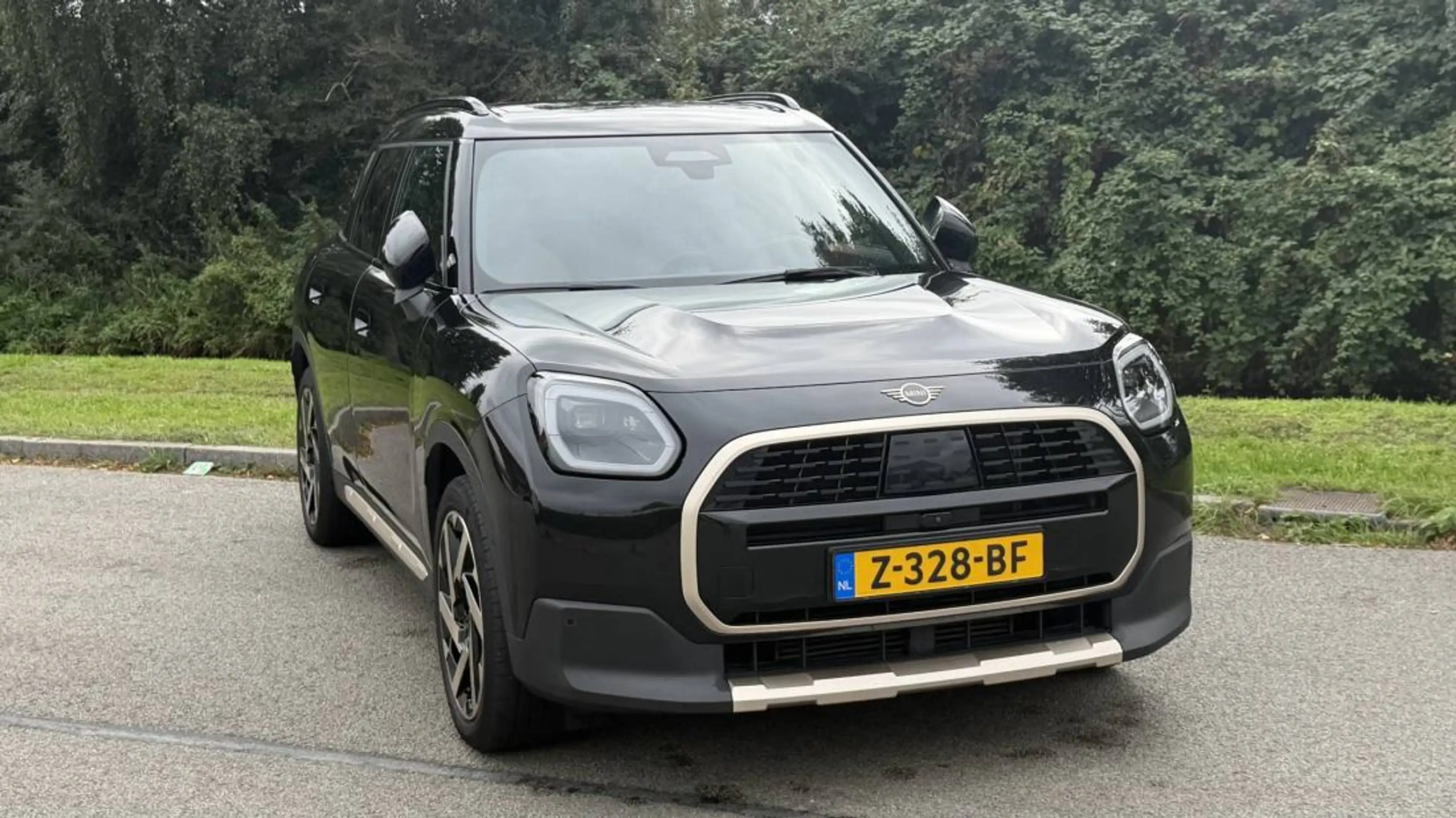 MINI Countryman C 1.5 Favoured M — photo 2