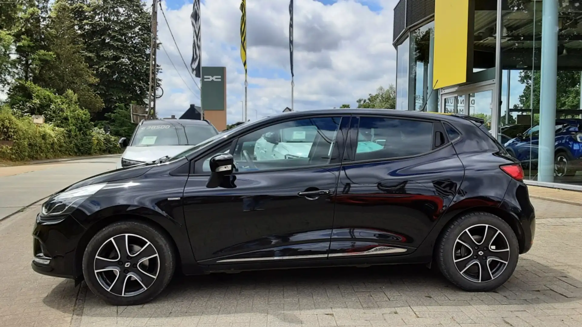 Renault Clio 0.9 TCe Limited Zwart - 2
