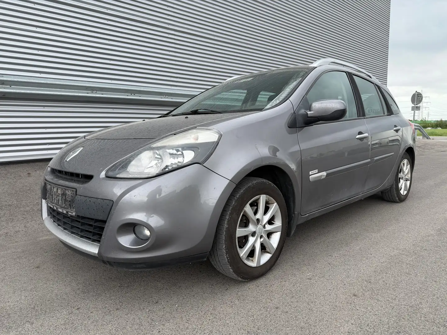Renault Clio Grandtour Dynamique TCE 100 ID:103 Grau - 2