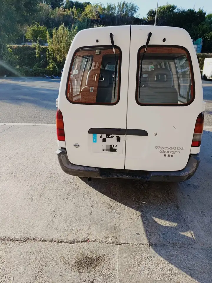 Nissan Vanette E 2.3 D Furgón, foto 4