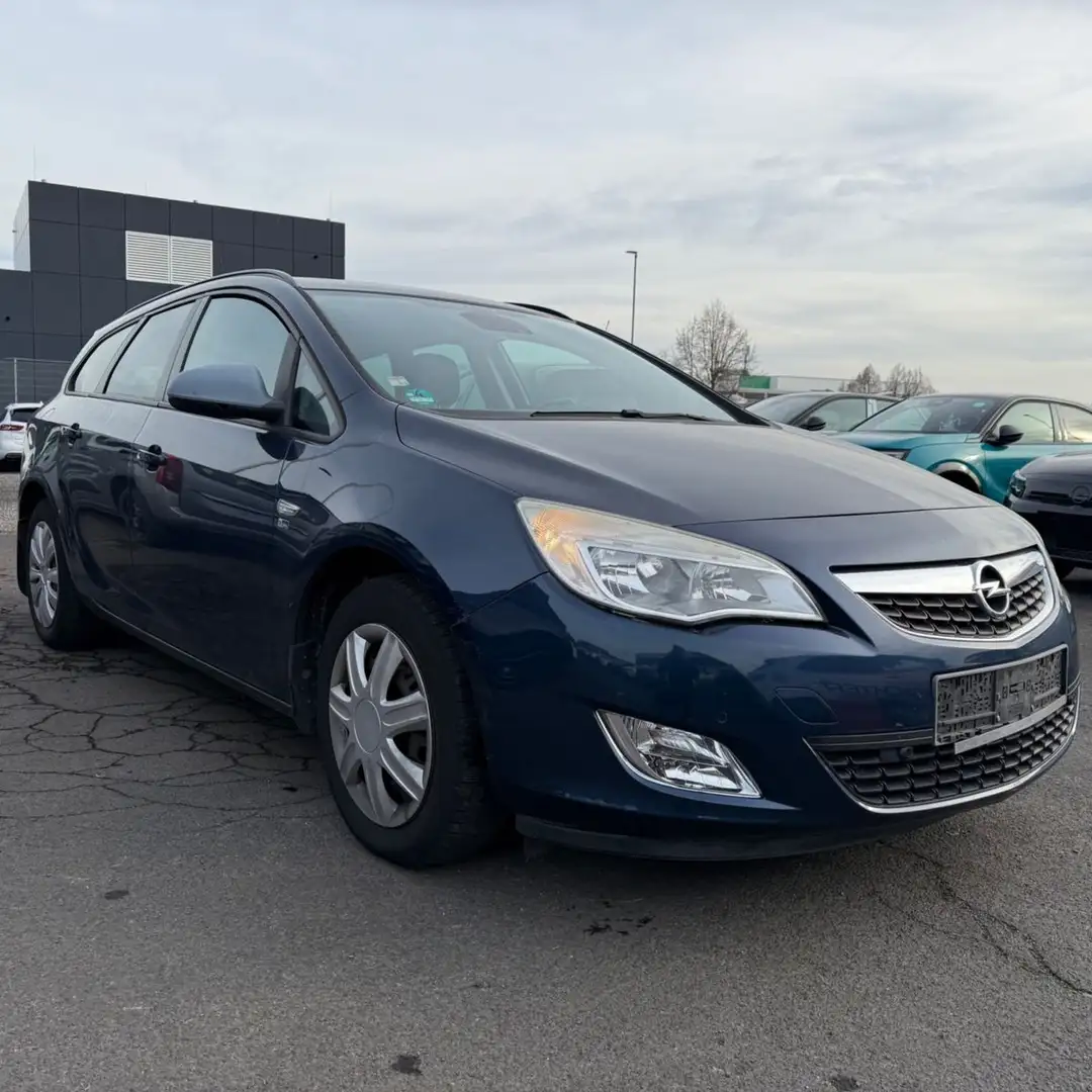 Opel Astra J Sports Tourer 1.7 cdti 150 Jahre Opel Blauw - 1