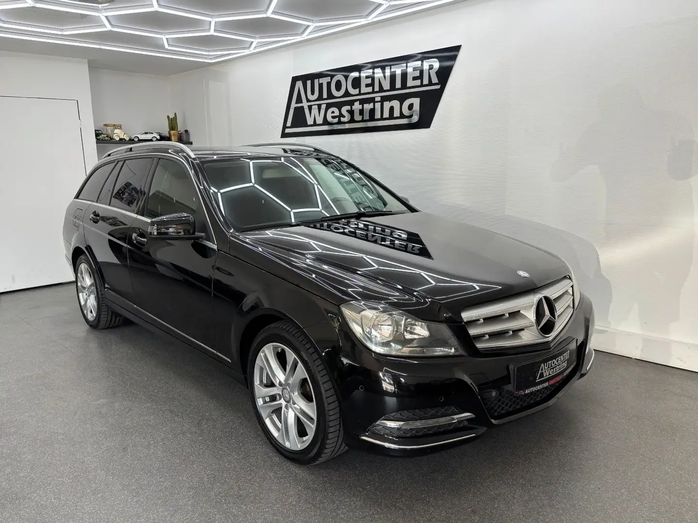 Mercedes-Benz C 180 T CGI BlueEfficiency*Avantgarde*Leder*Navi Schwarz - 1