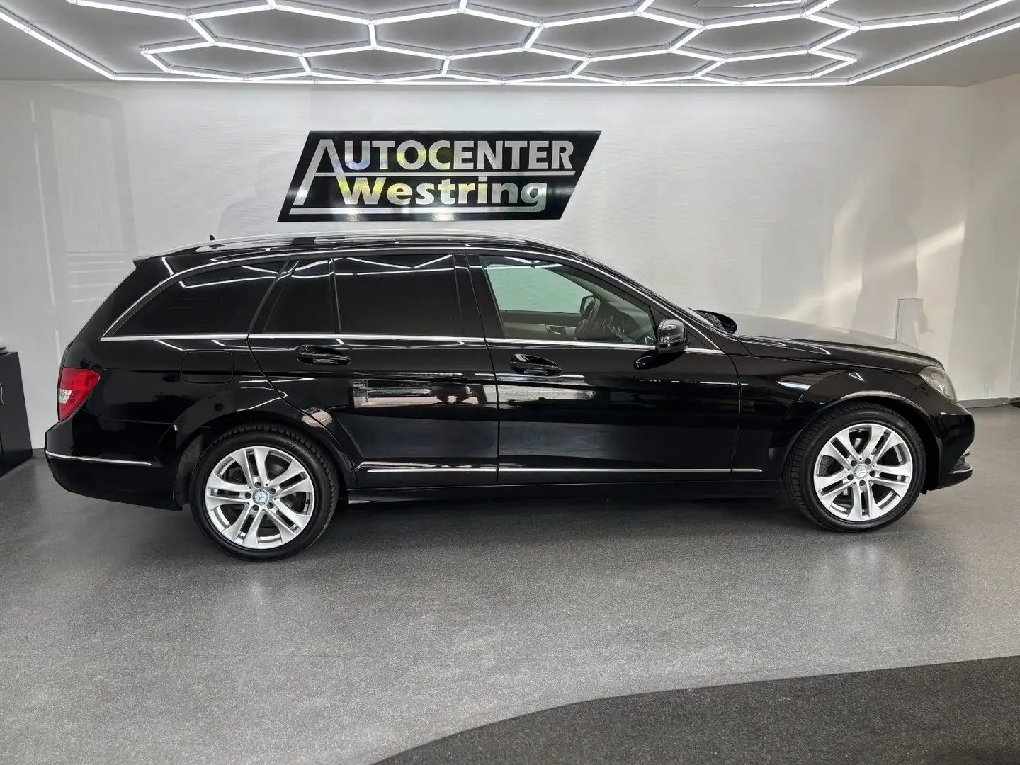 Mercedes-Benz C 180 T CGI BlueEfficiency*Avantgarde*Leder*Navi Schwarz - 2