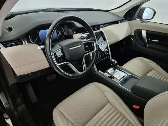 Land Rover Discovery Sport view 15