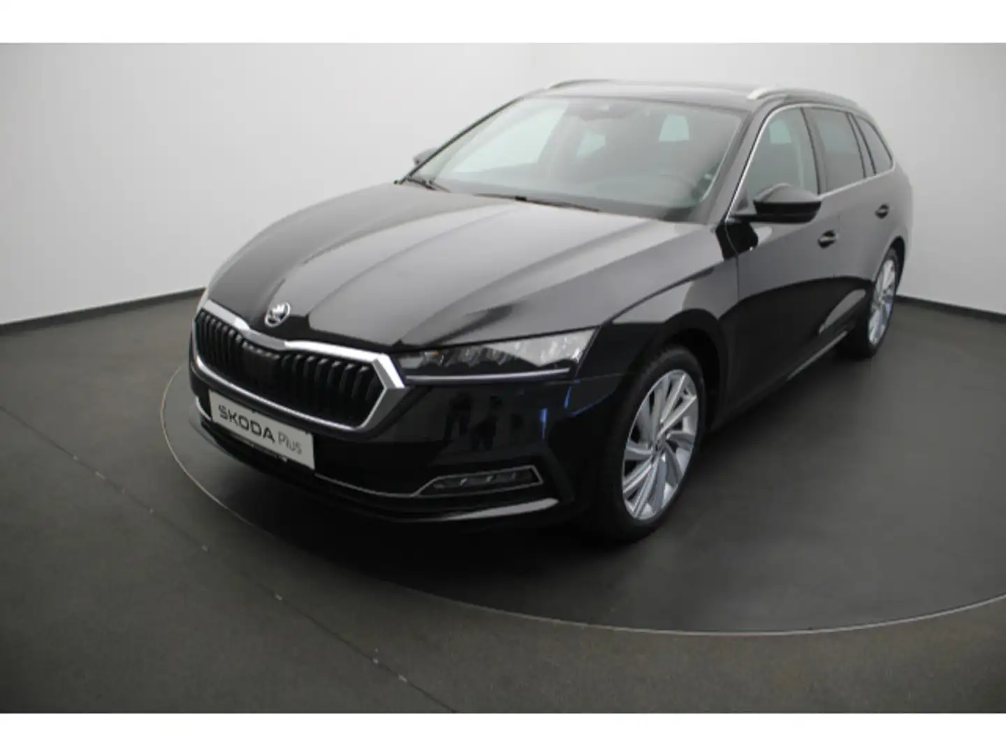 Skoda Octavia Combi IV 1,5 TSI DSG Style LED/Rückkam/M Чёрный - 2