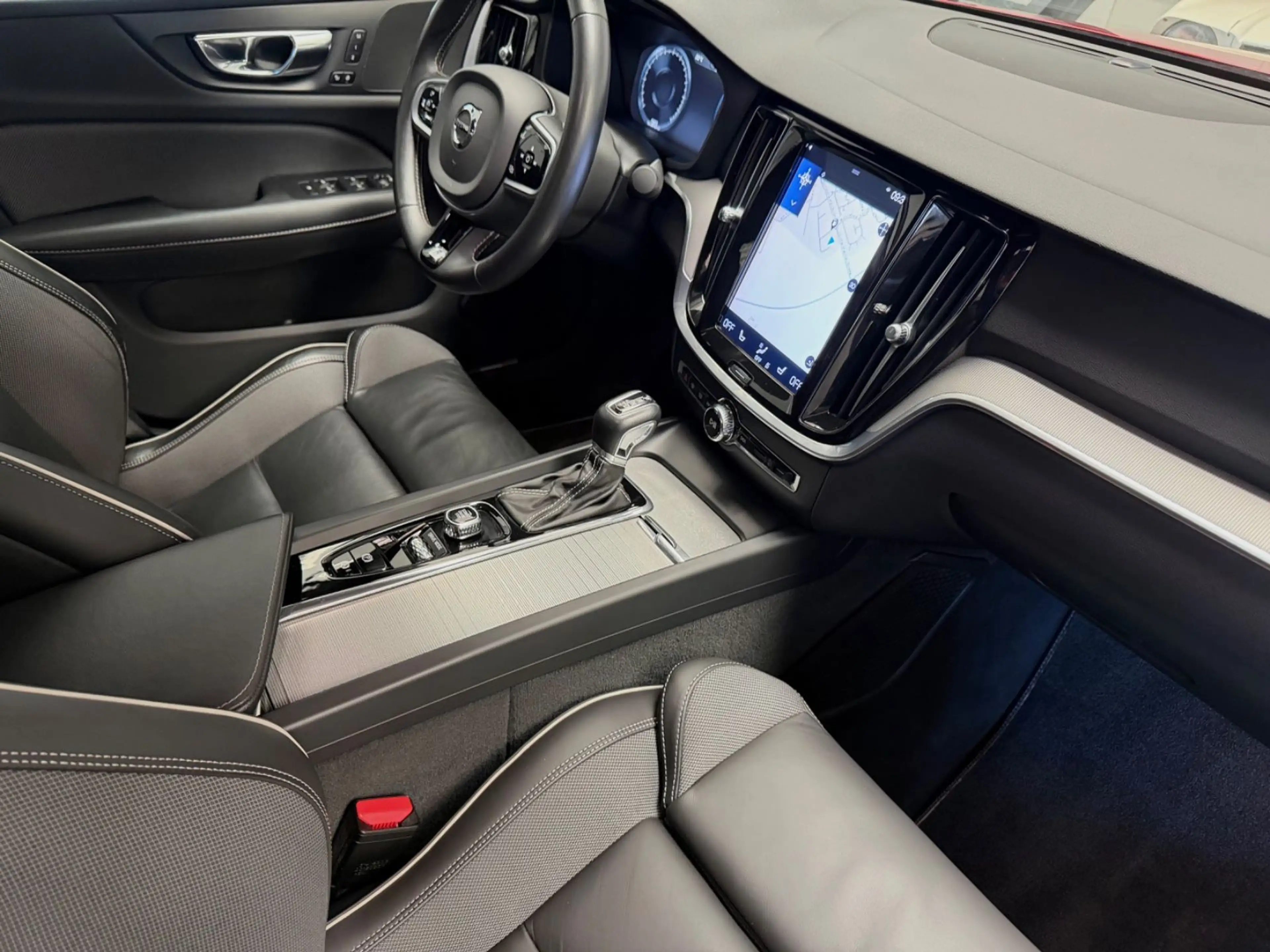 Volvo S60 Lim. R Design/ACC/Leder/AHK/Memory/CarPlay — photo 12