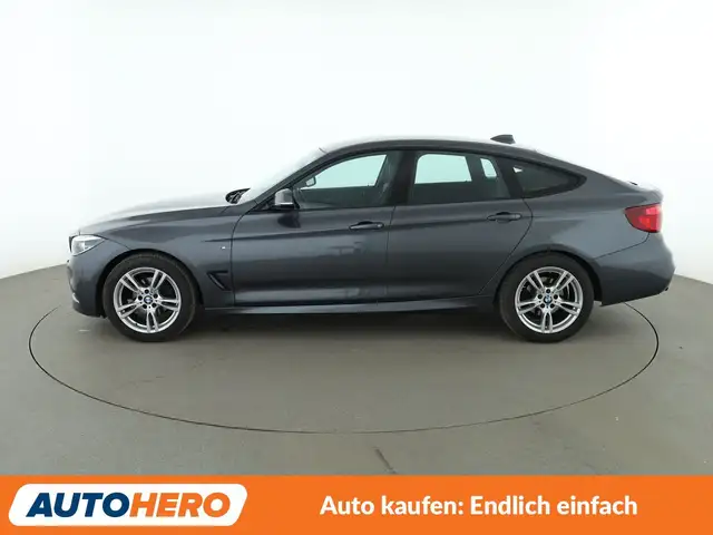 BMW 3 Series view 3