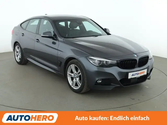 BMW 3 Series view 8