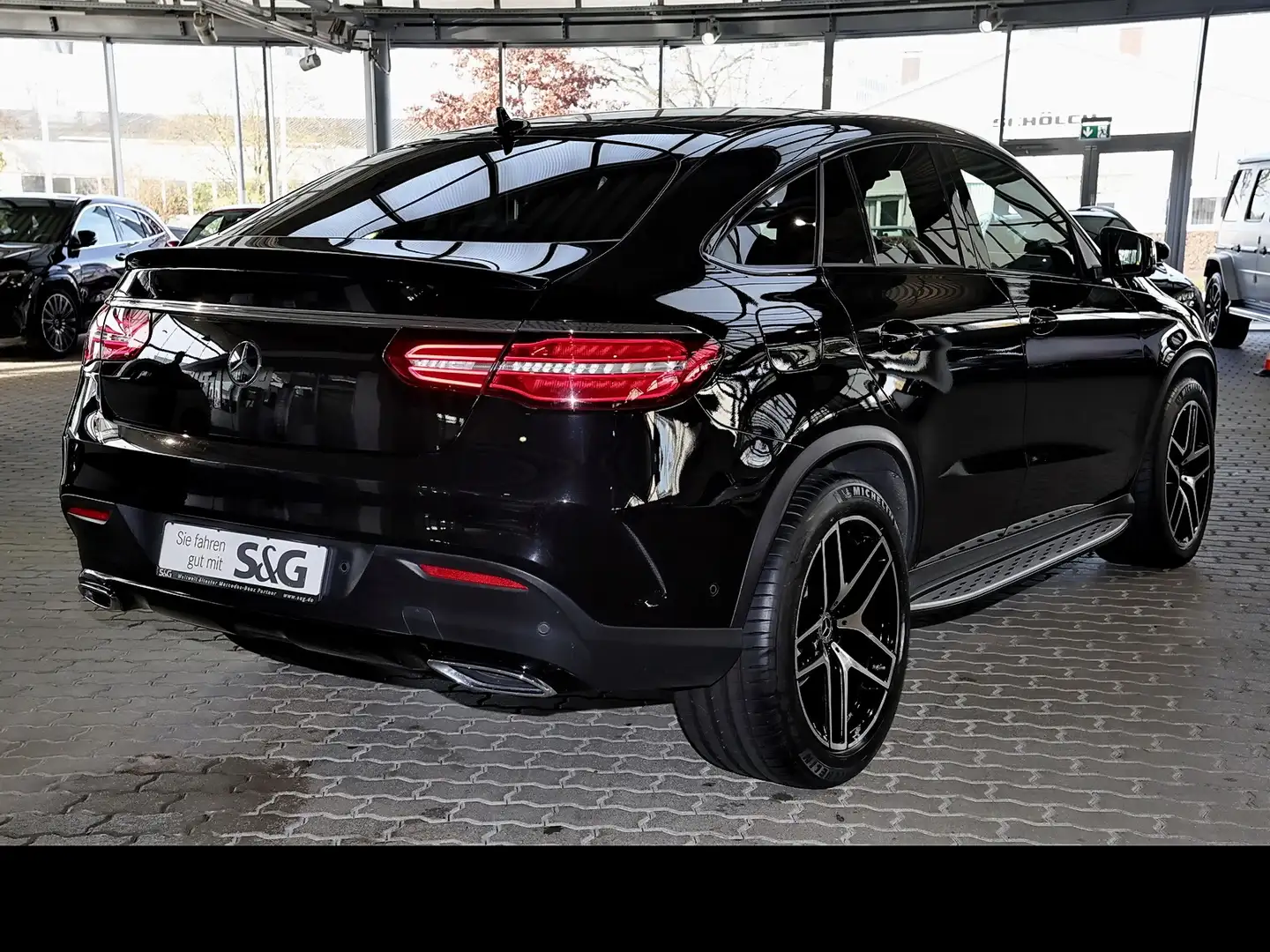Mercedes-Benz GLE 350 d 4M Coupé AMG PANO+TOTWINKEL+DISTRONIC Noir - 2