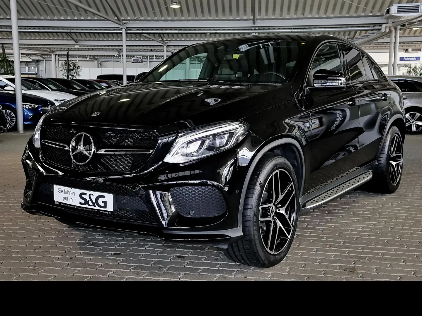 Mercedes-Benz GLE 350 d 4M Coupé AMG PANO+TOTWINKEL+DISTRONIC Noir - 1
