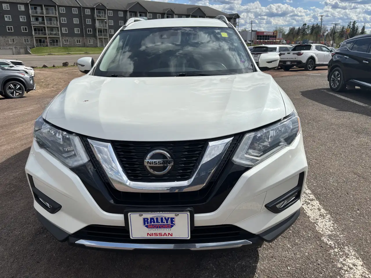 Nissan Rogue снимка Nissan Rogue