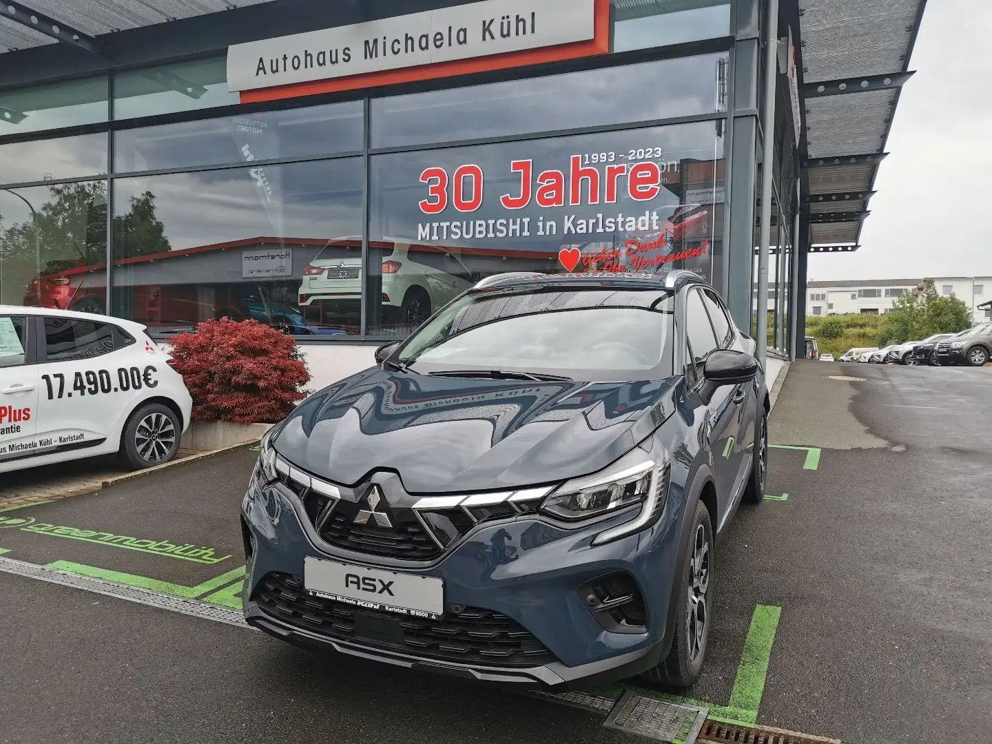 Mitsubishi ASX Select 1.6 Plug-in Hybrid - AHK schw. Blau - 1