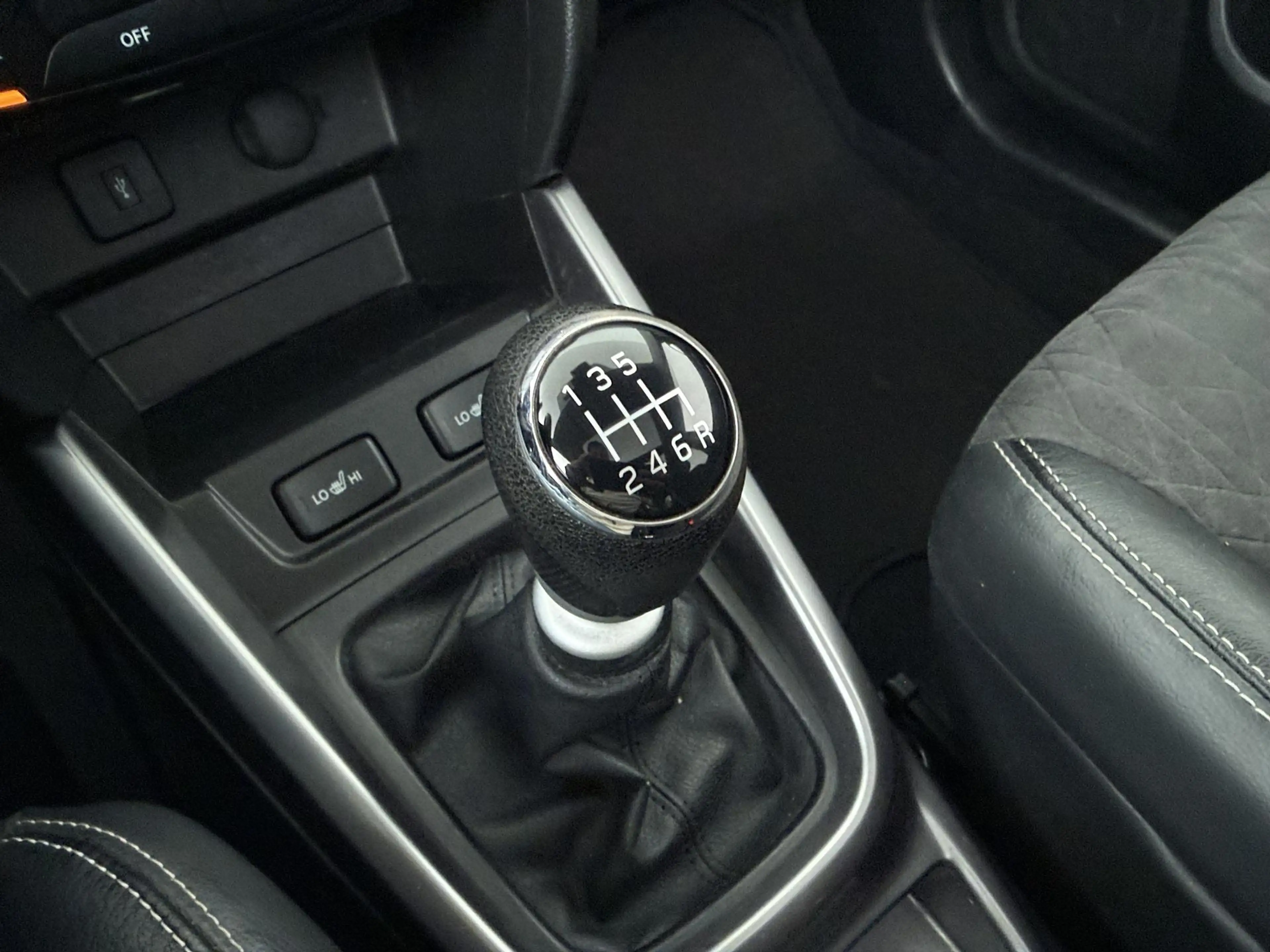 Suzuki Vitara 1.4 Boosterjet Stijl - Navigatie - Schuif/kantelda — photo 21