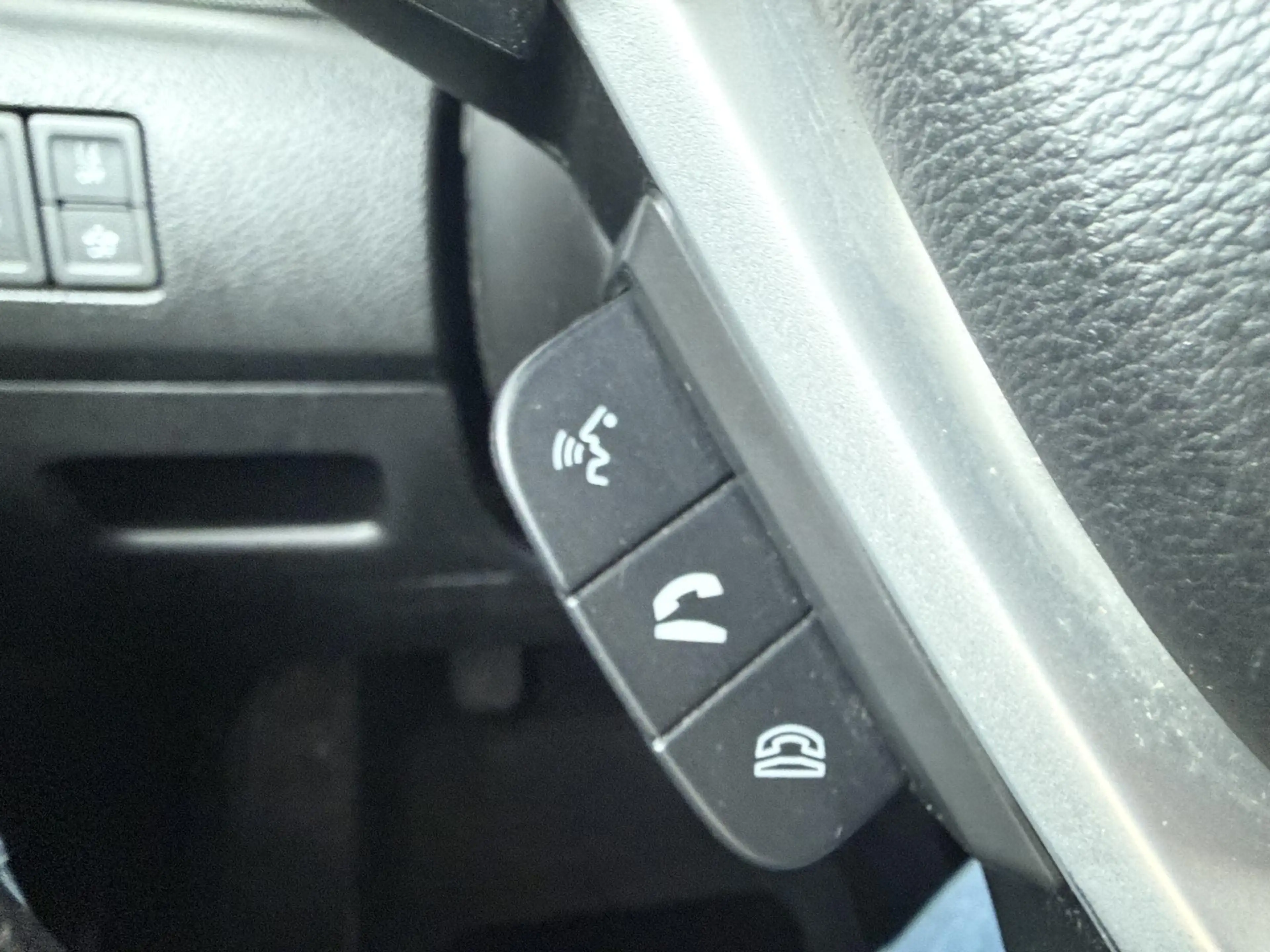 Suzuki Vitara 1.4 Boosterjet Stijl - Navigatie - Schuif/kantelda — photo 17