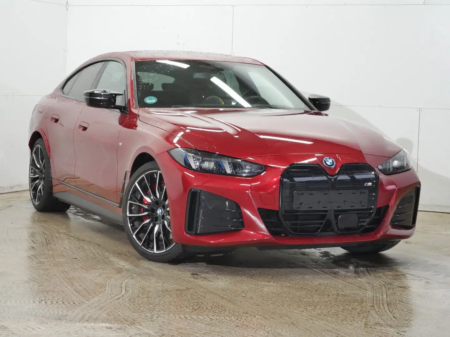 BMW i4 M50 xDrive M SPORT PRO ADAPTLED/GLASDACH Rot - 2