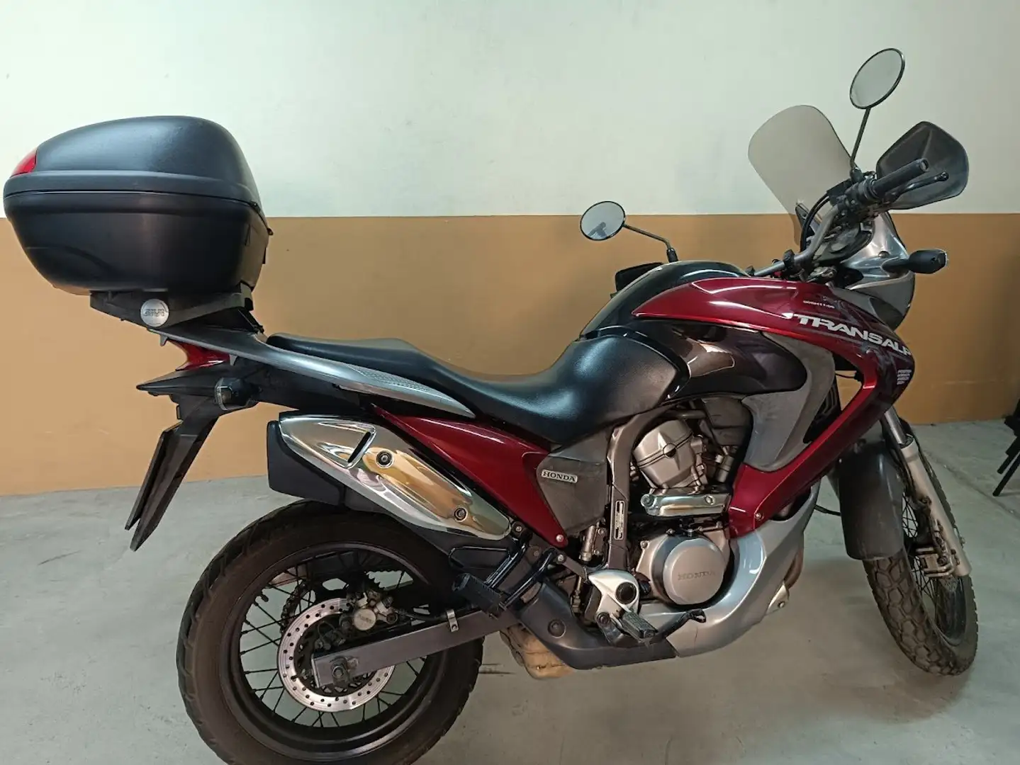 Honda XL 750 Transalp Violett - 2