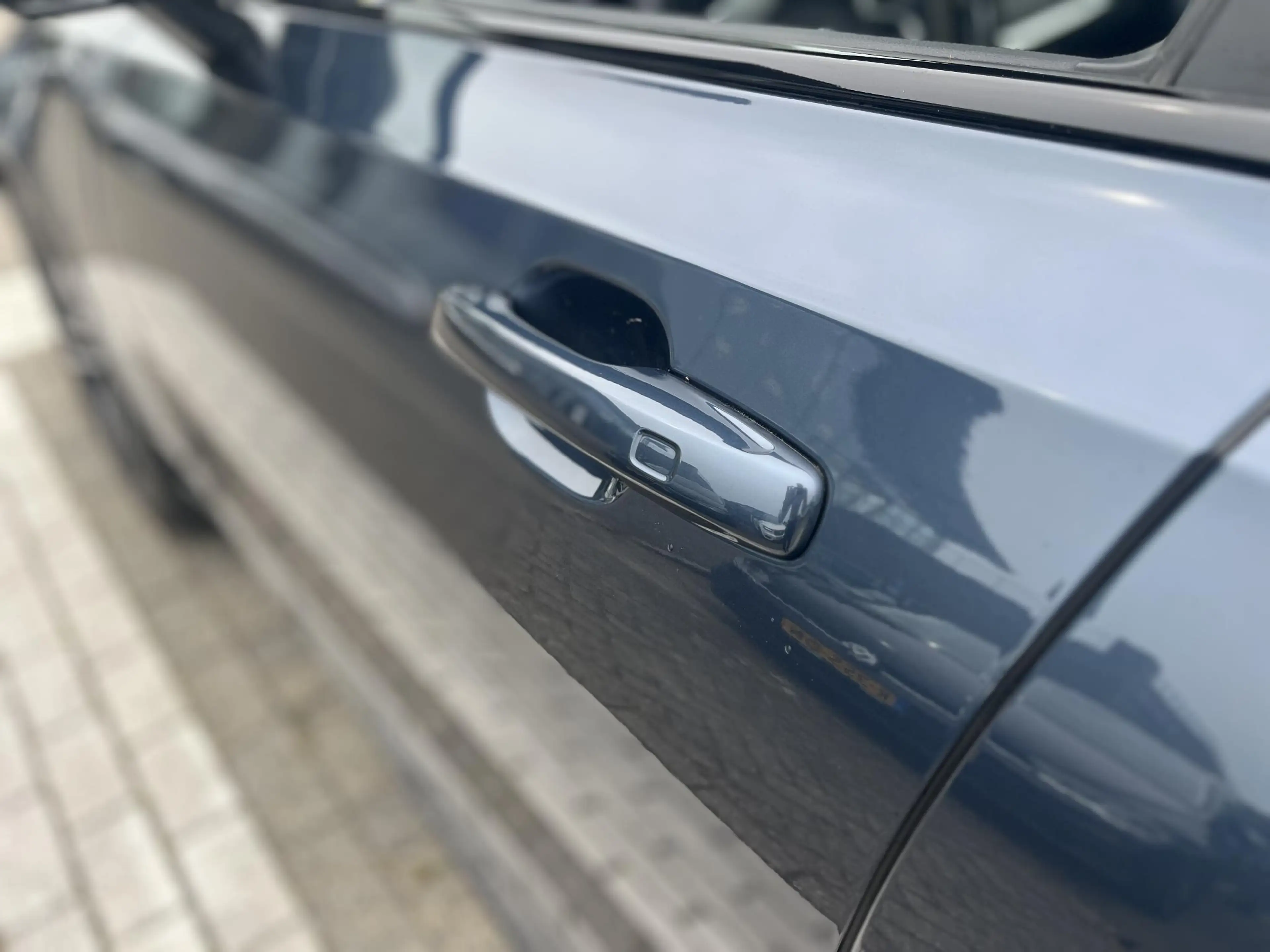 Volvo V90 T8 Plug-in hybrid AWD Ultra Dark | Luchtvering | B — photo 4