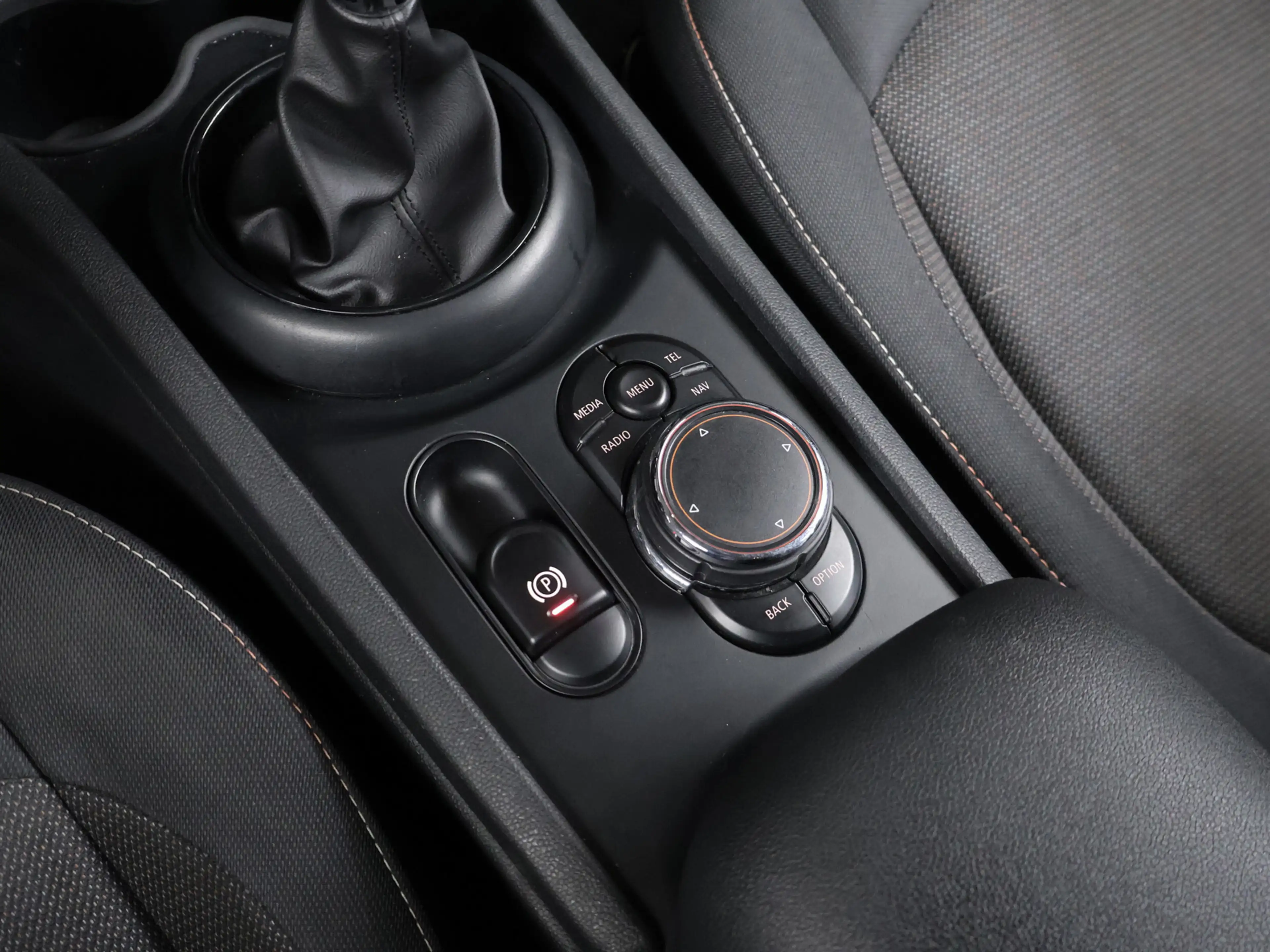MINI Cooper Clubman 1.5 Sport (NAVI,LED,CRUISE,CLIMATE,SPORTSTOELEN,PD — photo 20