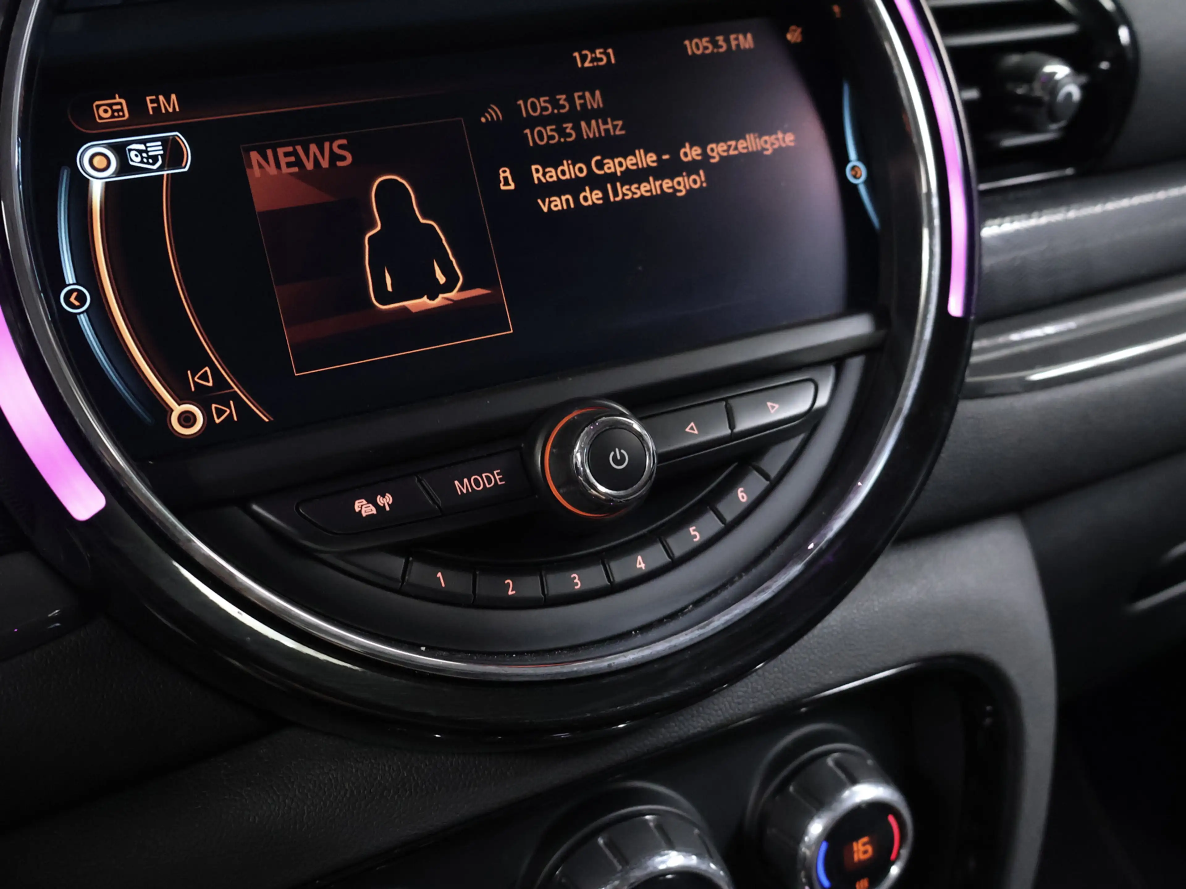 MINI Cooper Clubman 1.5 Sport (NAVI,LED,CRUISE,CLIMATE,SPORTSTOELEN,PD — photo 17
