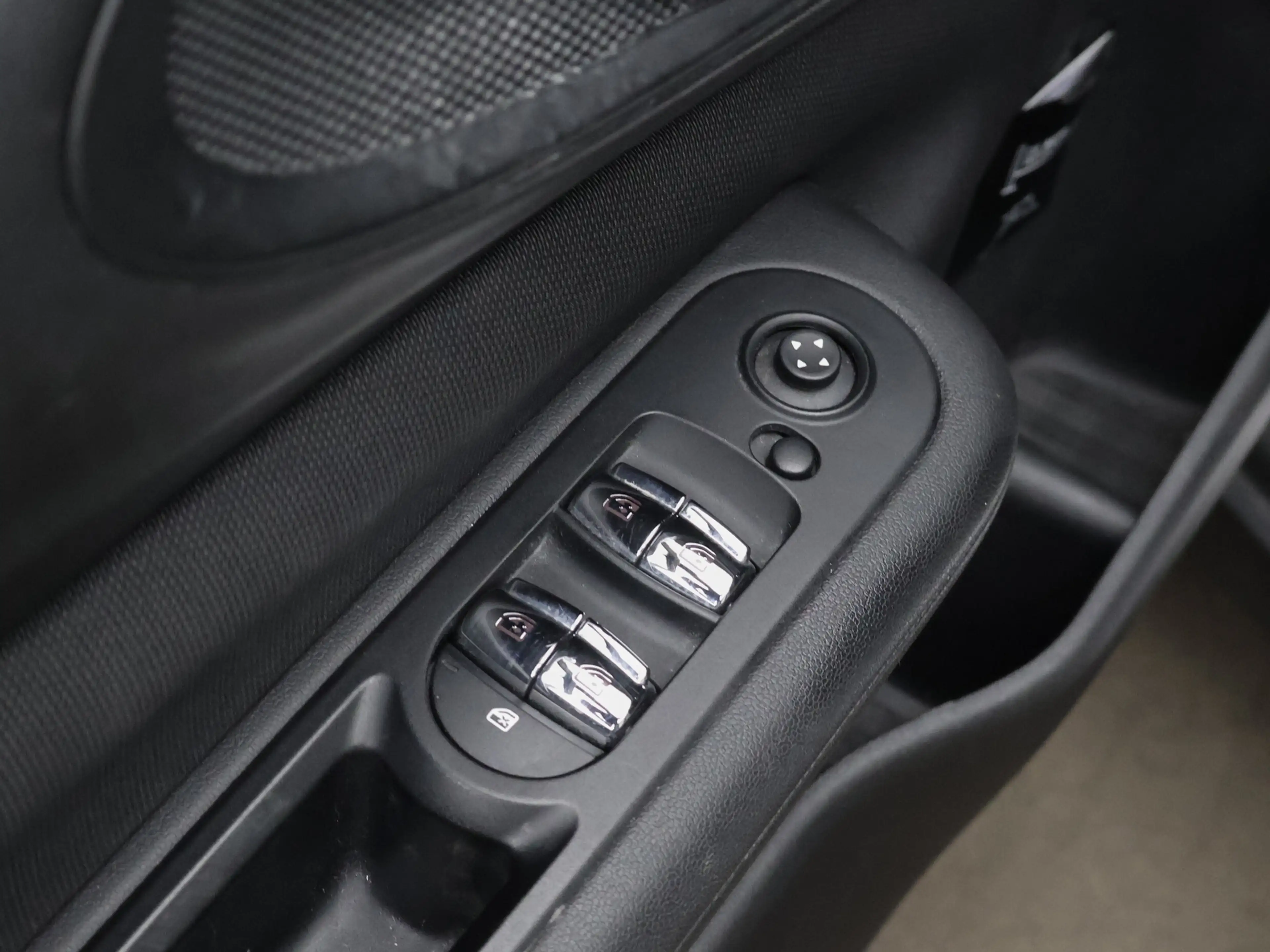 MINI Cooper Clubman 1.5 Sport (NAVI,LED,CRUISE,CLIMATE,SPORTSTOELEN,PD — photo 22