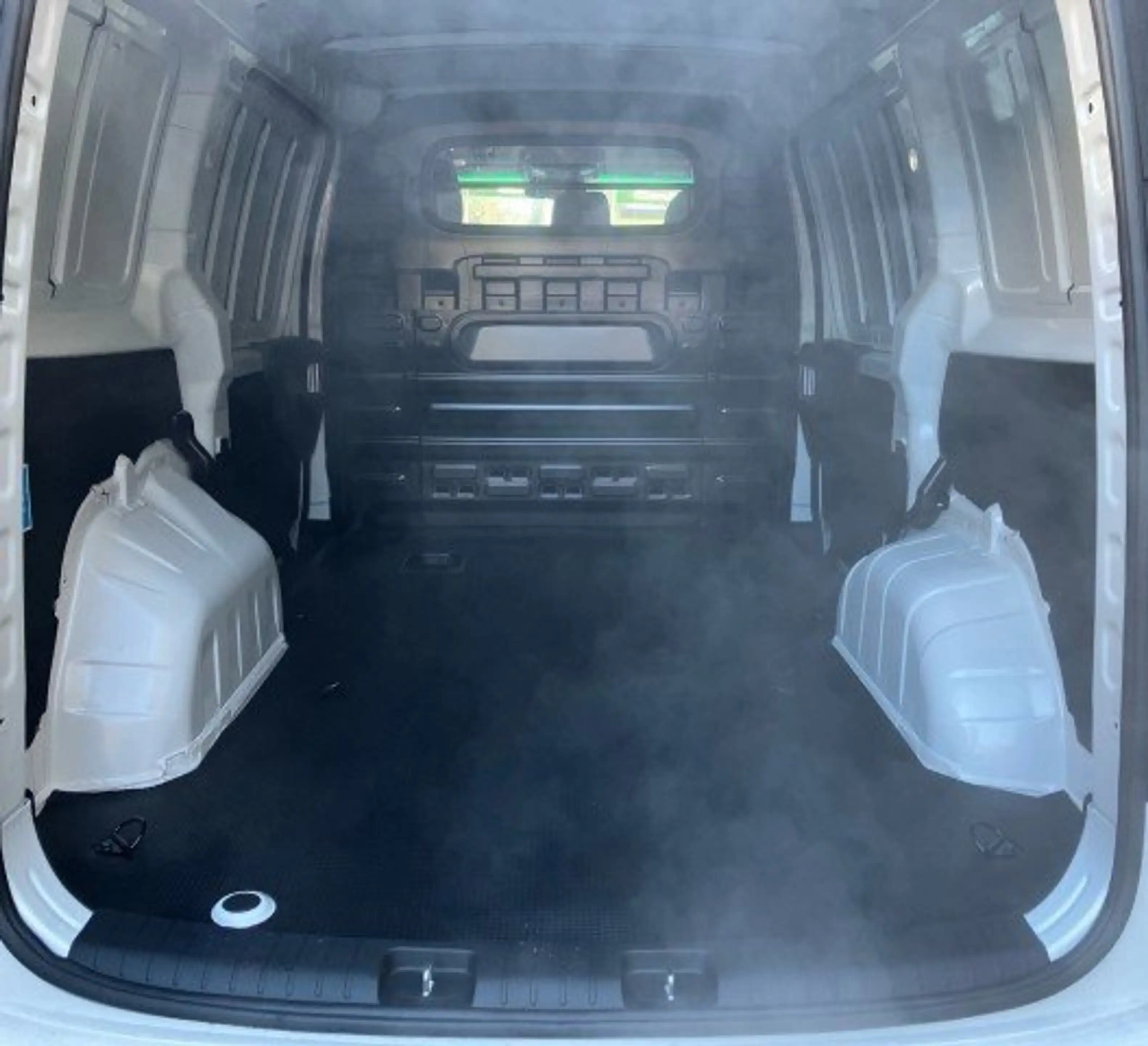 Hyundai STARIA Van HEV Kastenwagen 1.6 T-GDi HEV — photo 9