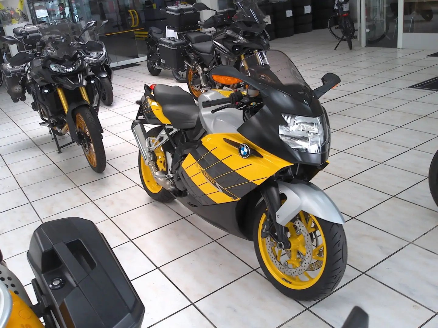 BMW K 1200 S Shark LSL ESA Griffheizung Gelb - 2