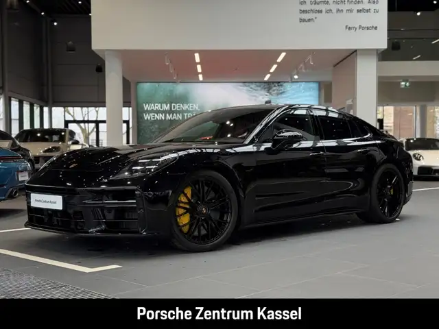 Porsche Panamera GTS Burmester HA-Lenkung Nachtsicht
