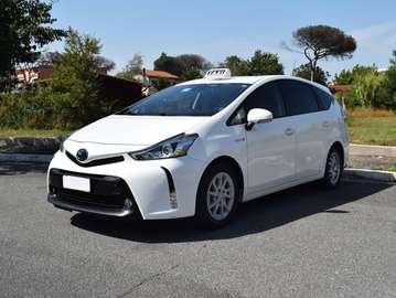 Prius 1.8h Lounge ecvt my18