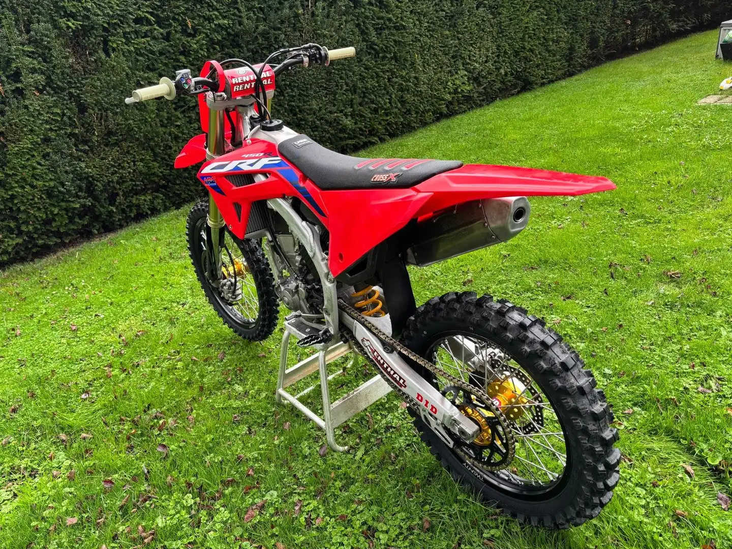 Honda CRF 450 Rouge - 1