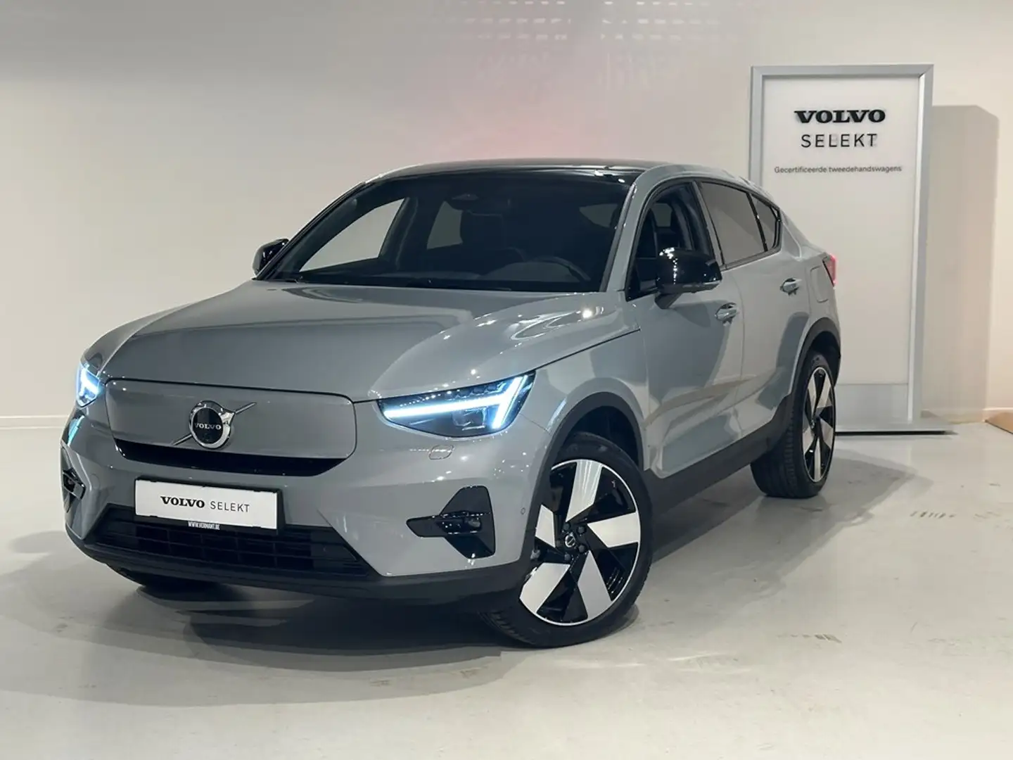 Volvo EC40 Recharge Extended Range + electr trekhaak Gris - 1