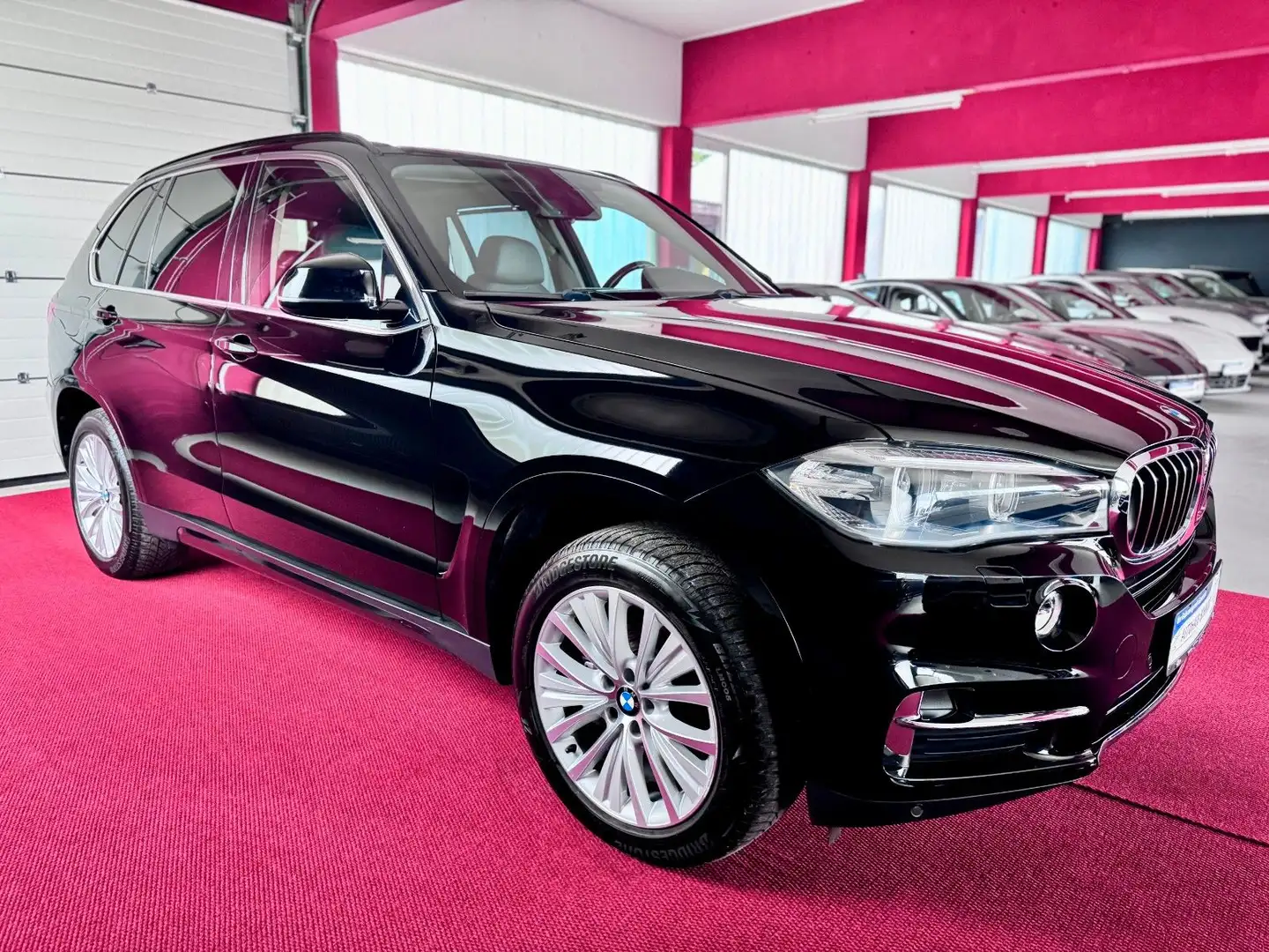 BMW X5 30d Pano Komfortsitz NaviProf Sportautomat 19 Noir - 2