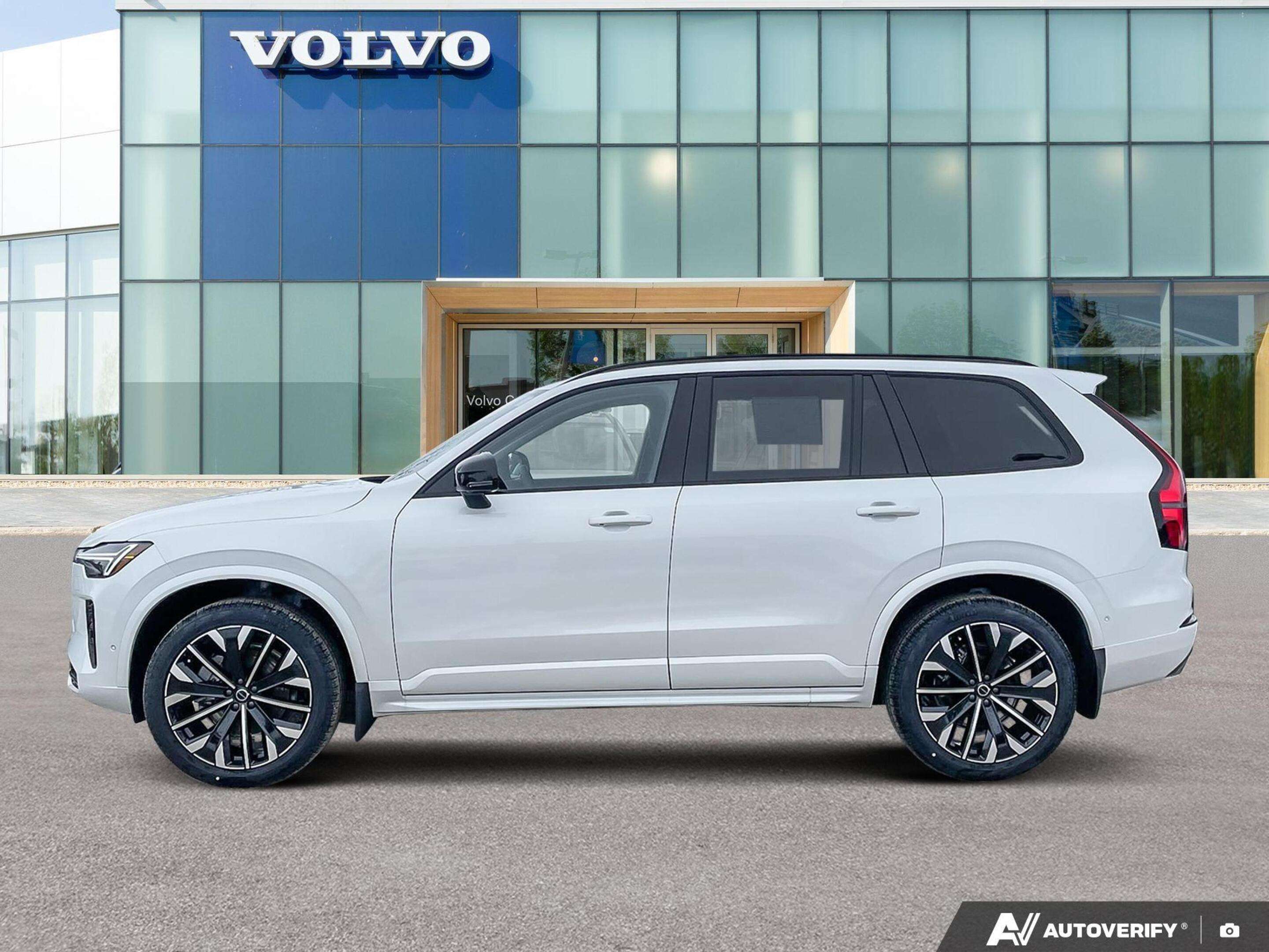 2026 Volvo XC90 Plus Dark Theme DEMO MODEL SPECIAL - $2,000 OFF! alt 3