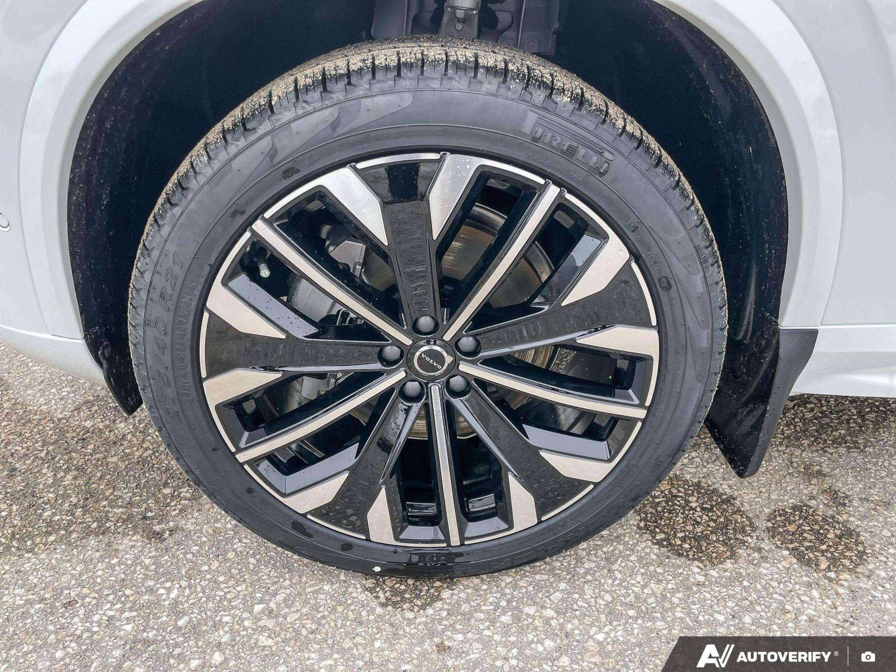 2026 Volvo XC90 Plus Dark Theme DEMO MODEL SPECIAL - $2,000 OFF! thumb 10