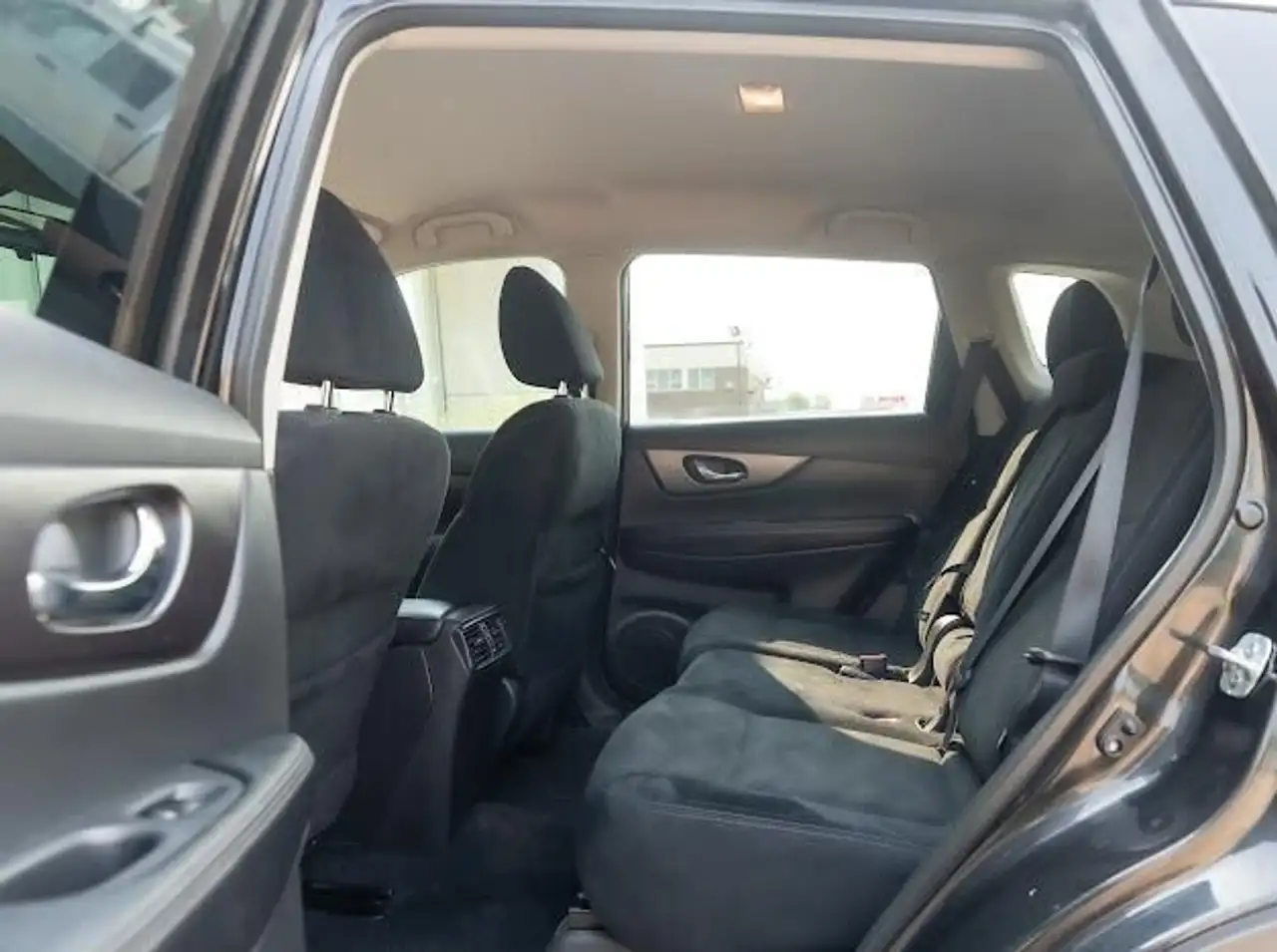 Nissan Rogue снимка Nissan Rogue