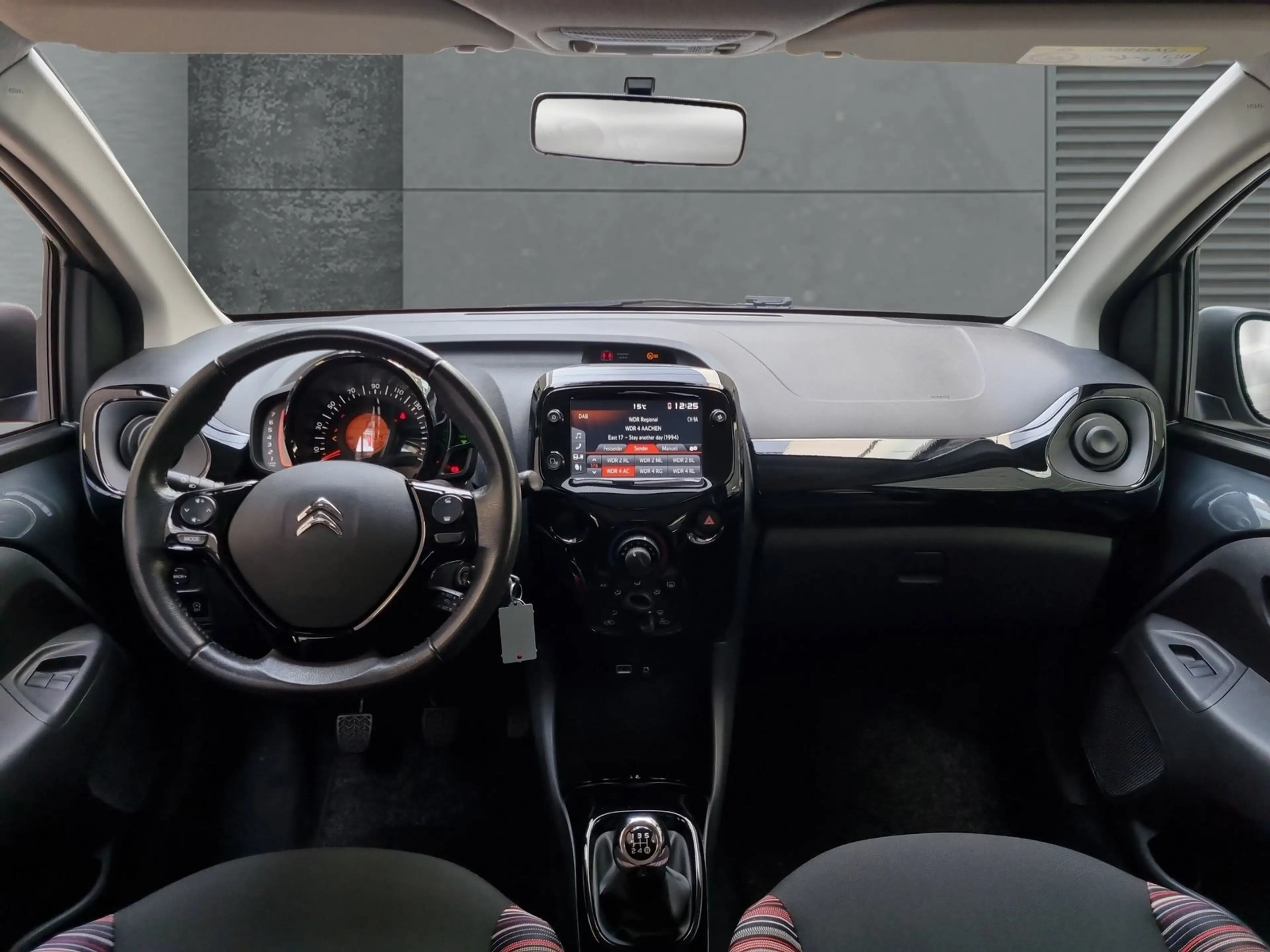 Citroen C1 1.0 VTi Airspace Shine e.Faltdach Carplay GSR — photo 8